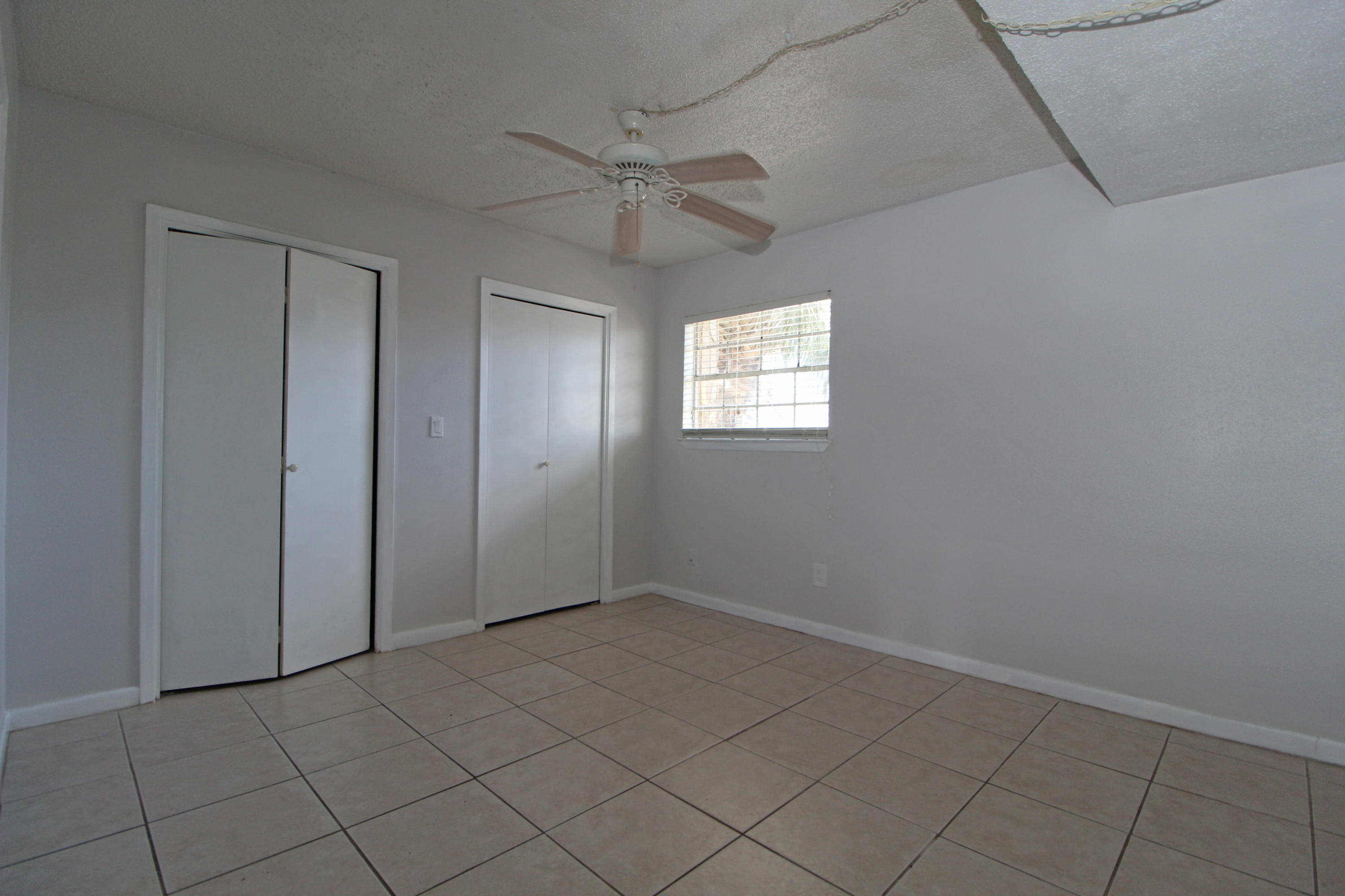 ISLANDWOOD CONDO - Residential Lease