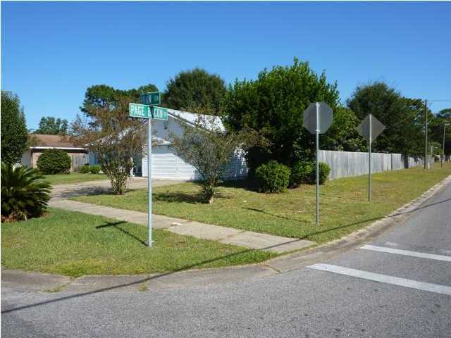 MARY ESTHER MANOR - Residential Lease