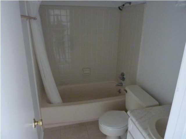 MARY ESTHER MANOR - Residential Lease