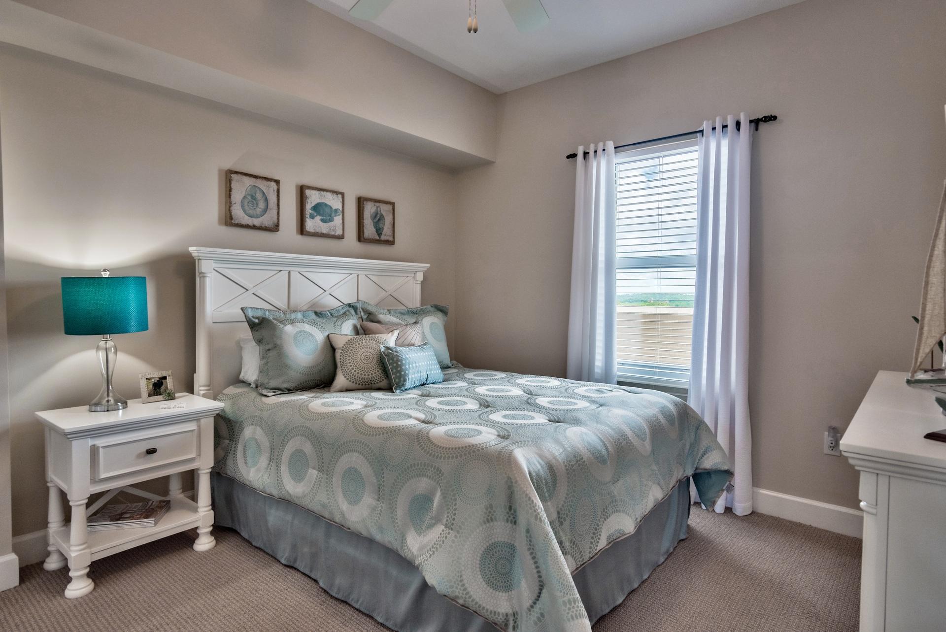 SUNRISE BEACH - Residential