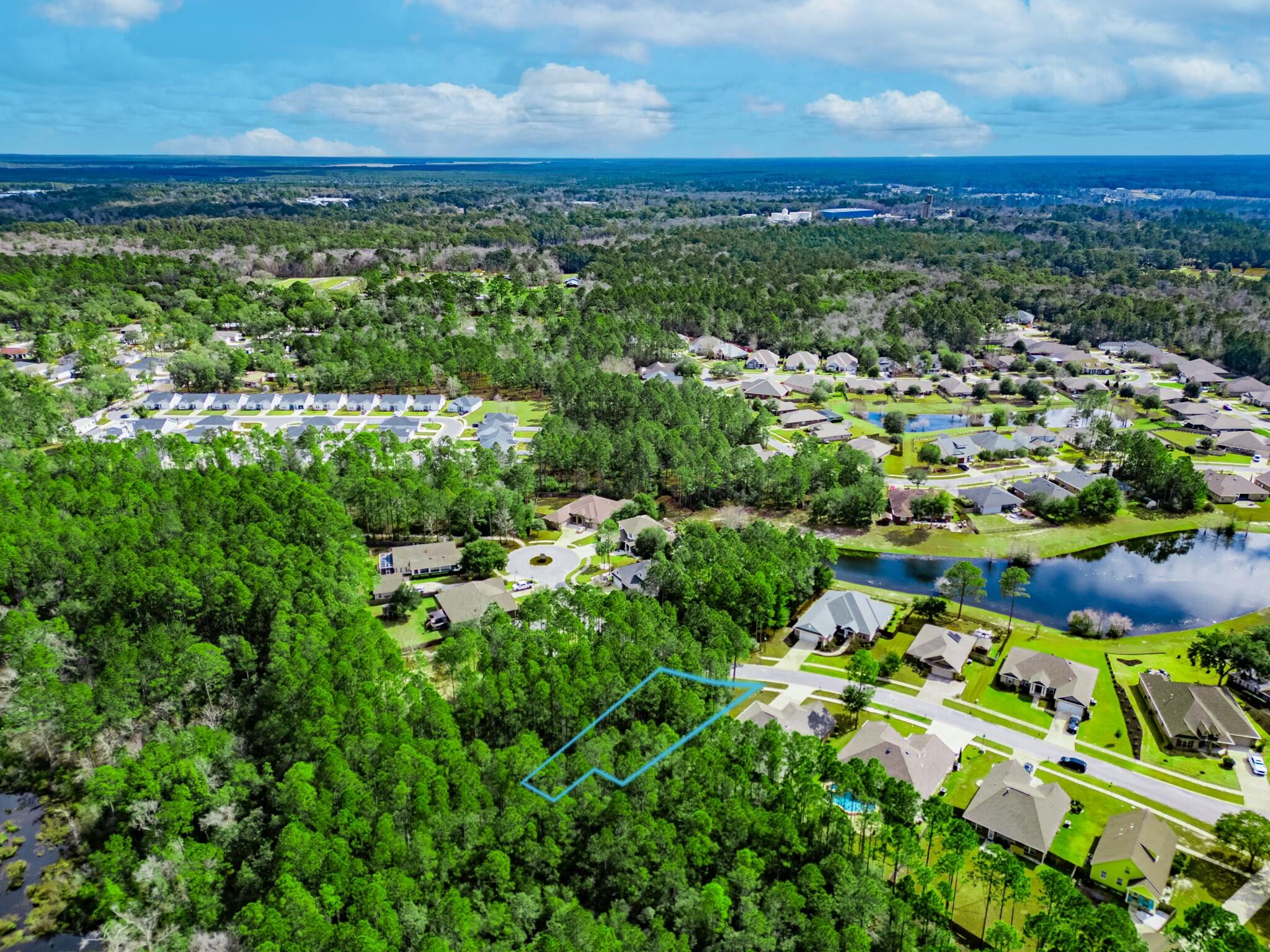 HAMMOCK BAY - Land