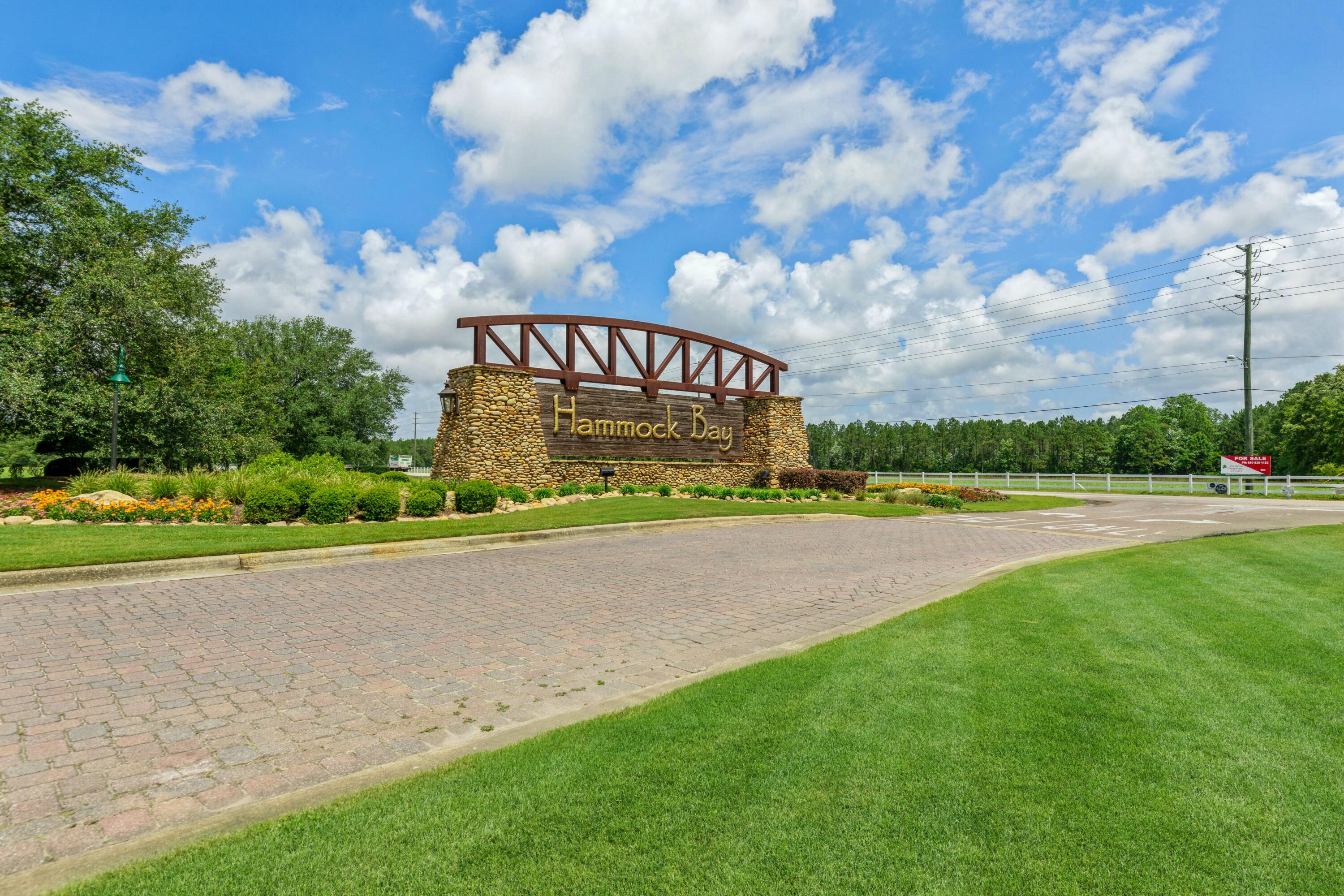 HAMMOCK BAY - Land