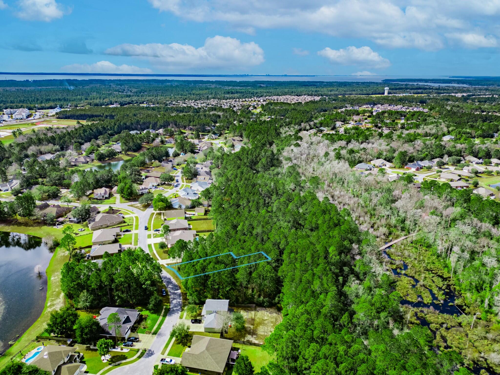 HAMMOCK BAY - Land