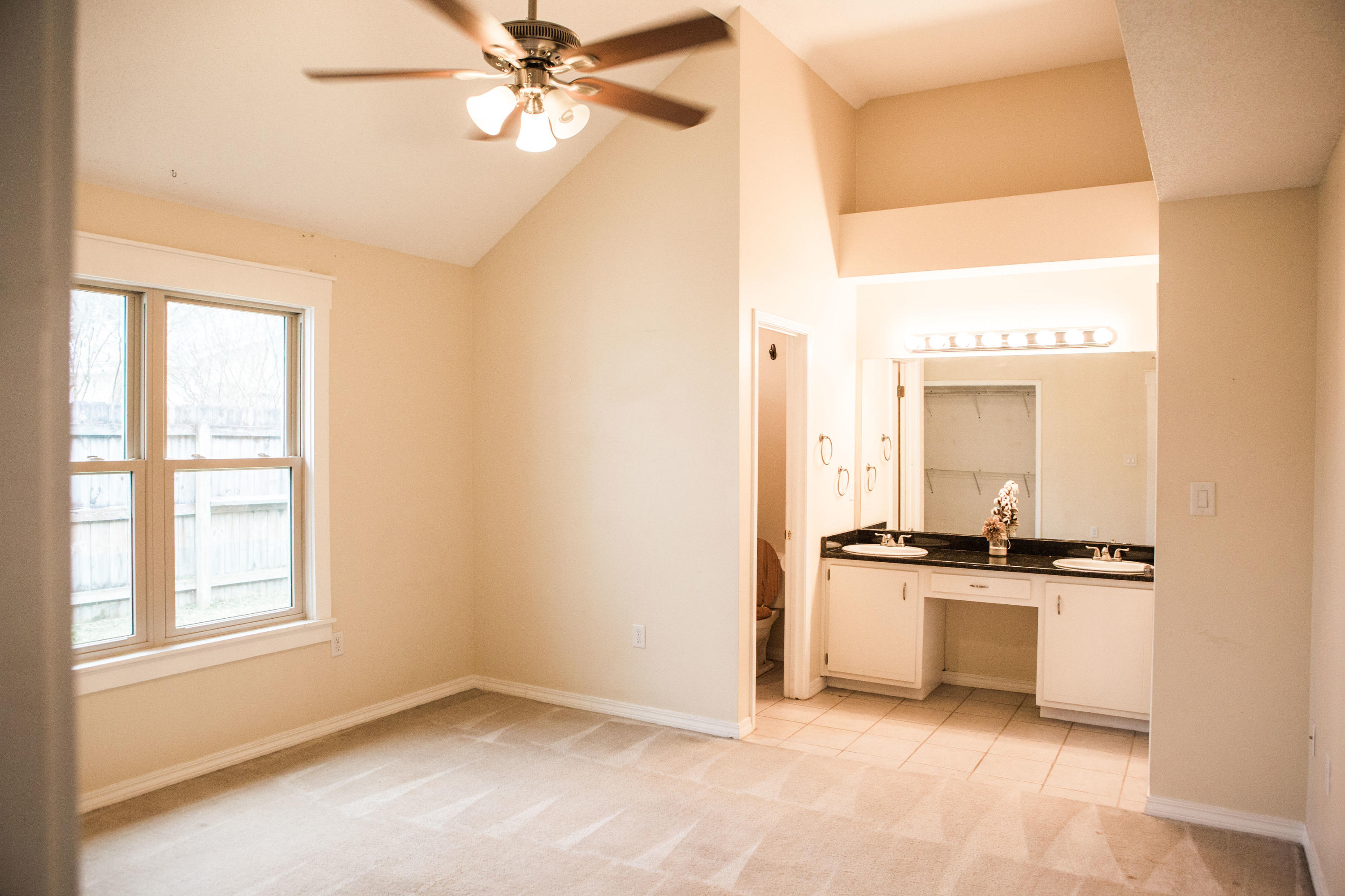 SADDLE CREEK - Residential