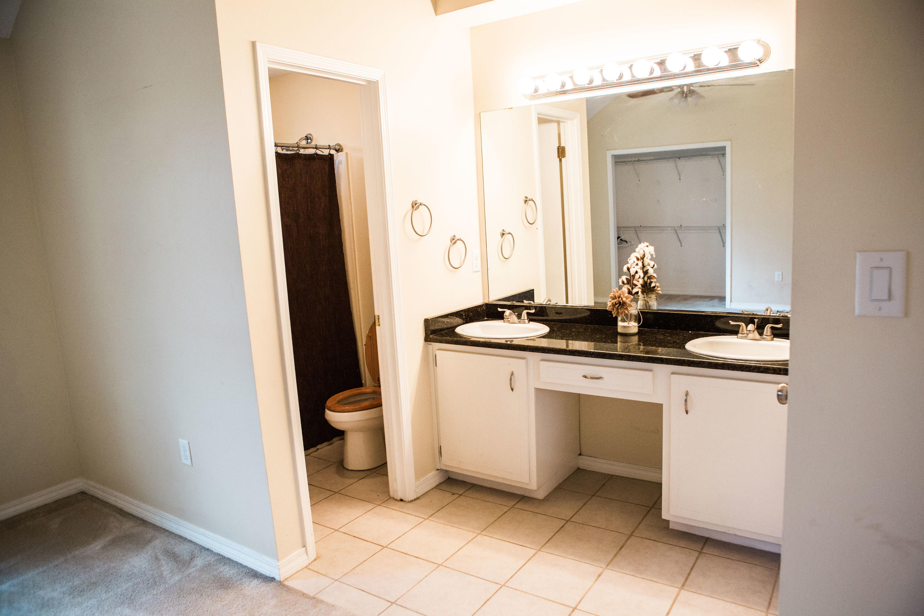 SADDLE CREEK - Residential