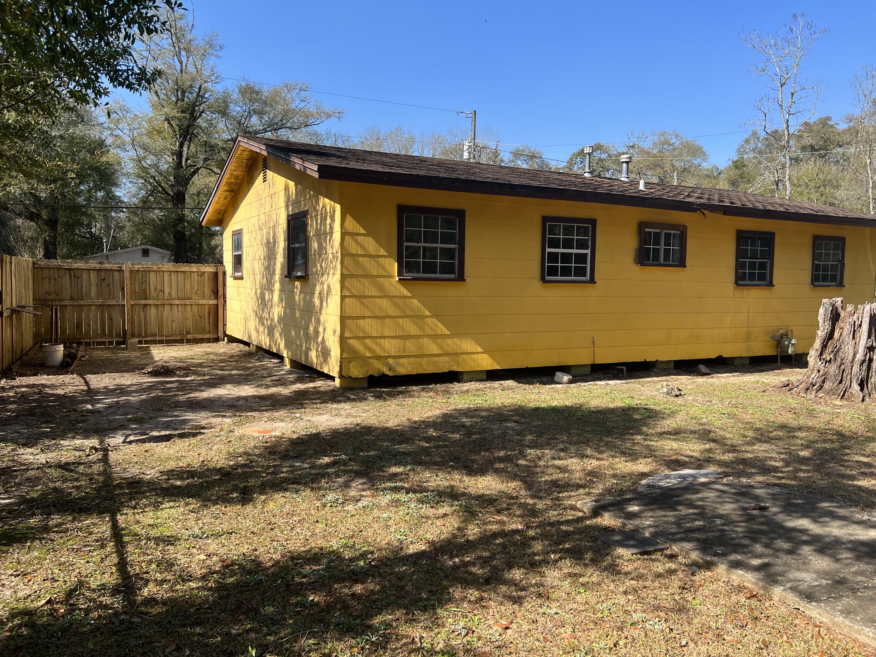 LOT 1 & 2 BLOCK 85 17-3N-23-2490-0085-0010 AND 
 17-3N-23-2490-0085-0020 - Residential
