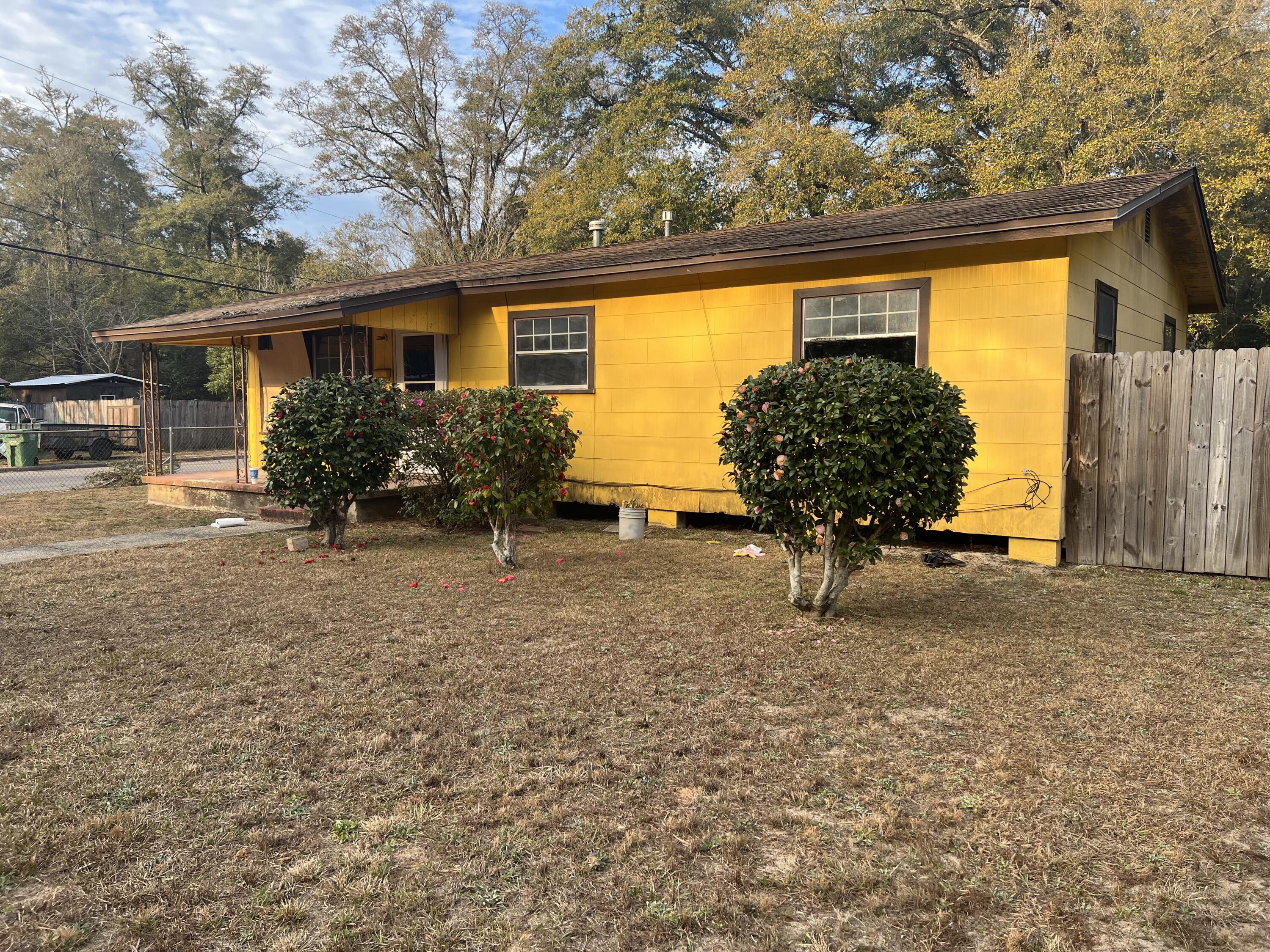 LOT 1 & 2 BLOCK 85 17-3N-23-2490-0085-0010 AND 
 17-3N-23-2490-0085-0020 - Residential