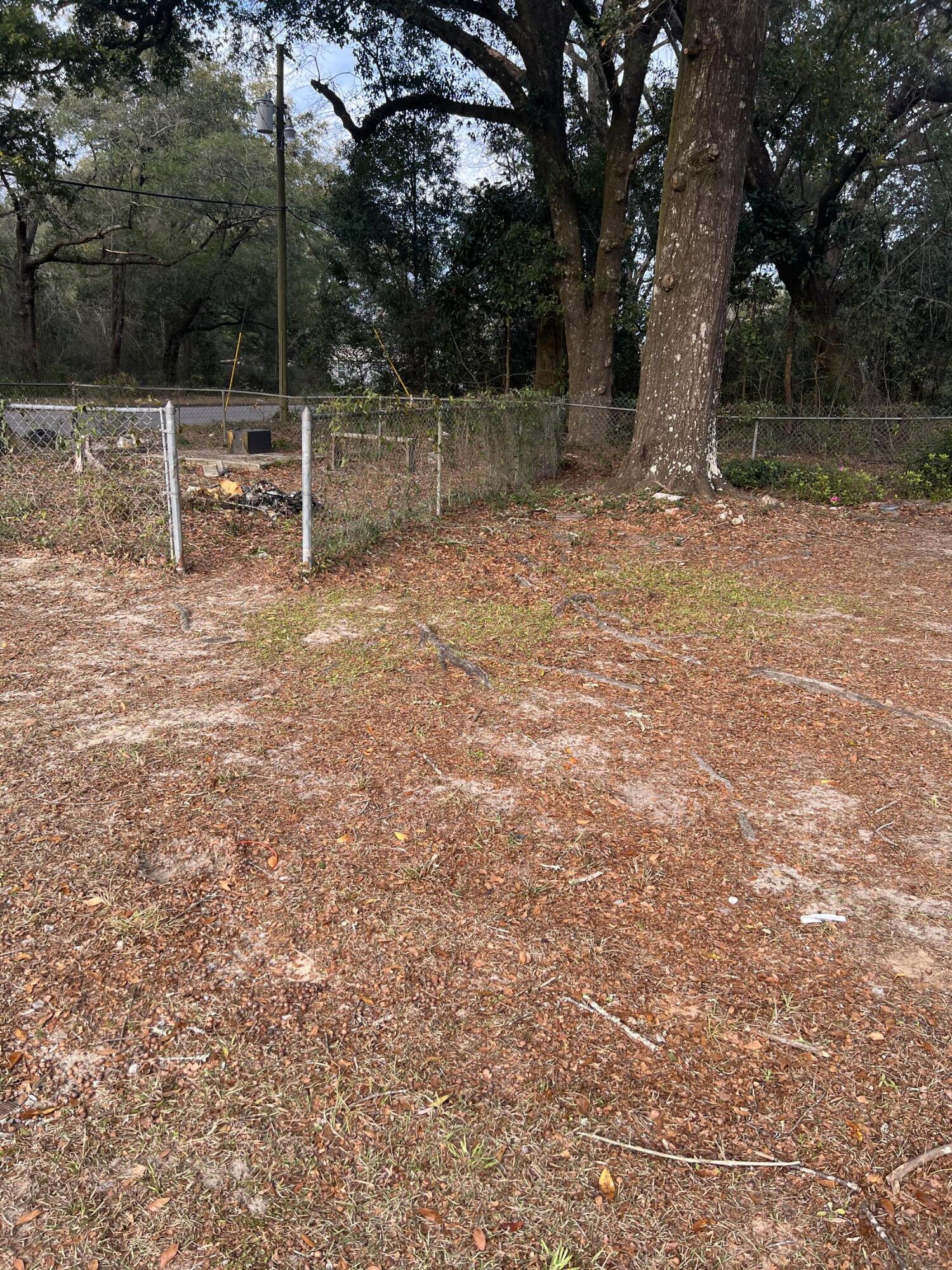 LOT 1 & 2 BLOCK 85 17-3N-23-2490-0085-0010 AND 
 17-3N-23-2490-0085-0020 - Residential