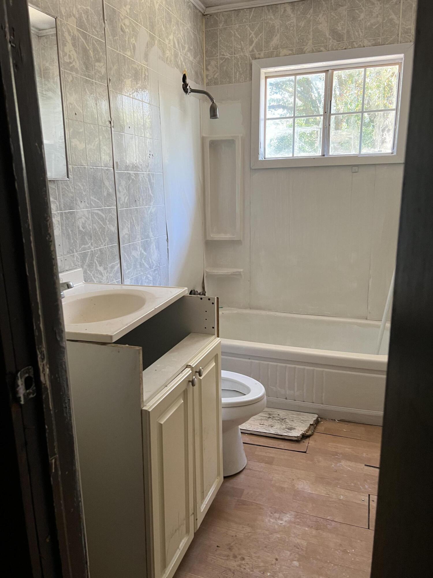LOT 1 & 2 BLOCK 85 17-3N-23-2490-0085-0010 AND 
 17-3N-23-2490-0085-0020 - Residential