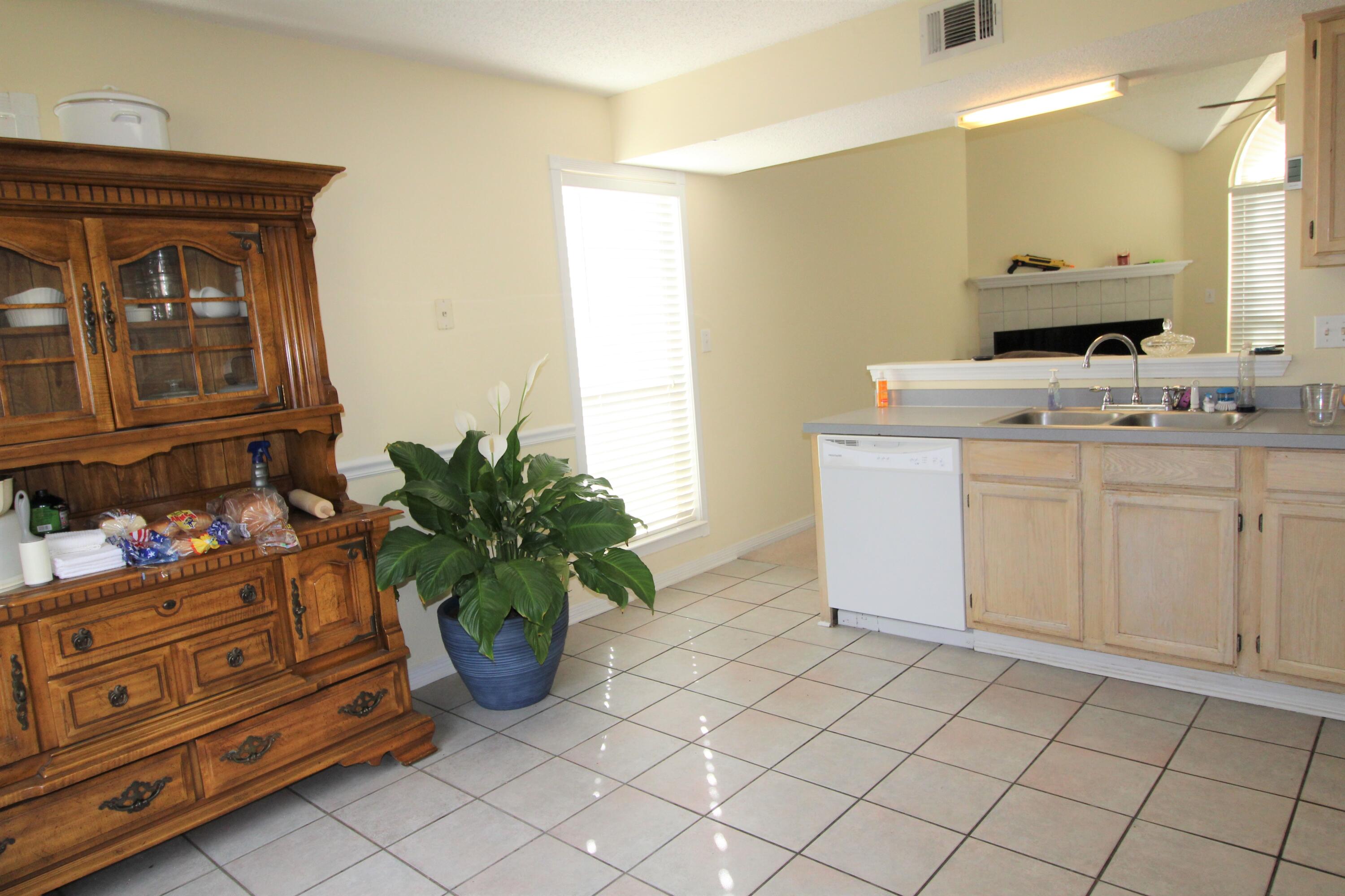 BRISTOL PARK - Residential