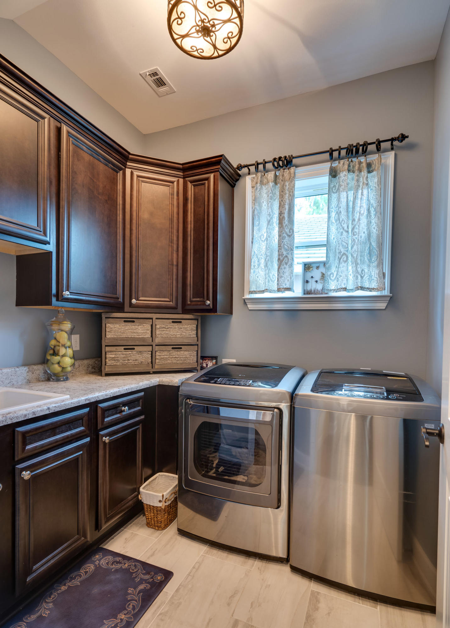 EMERALD BAY PH 1A - Residential