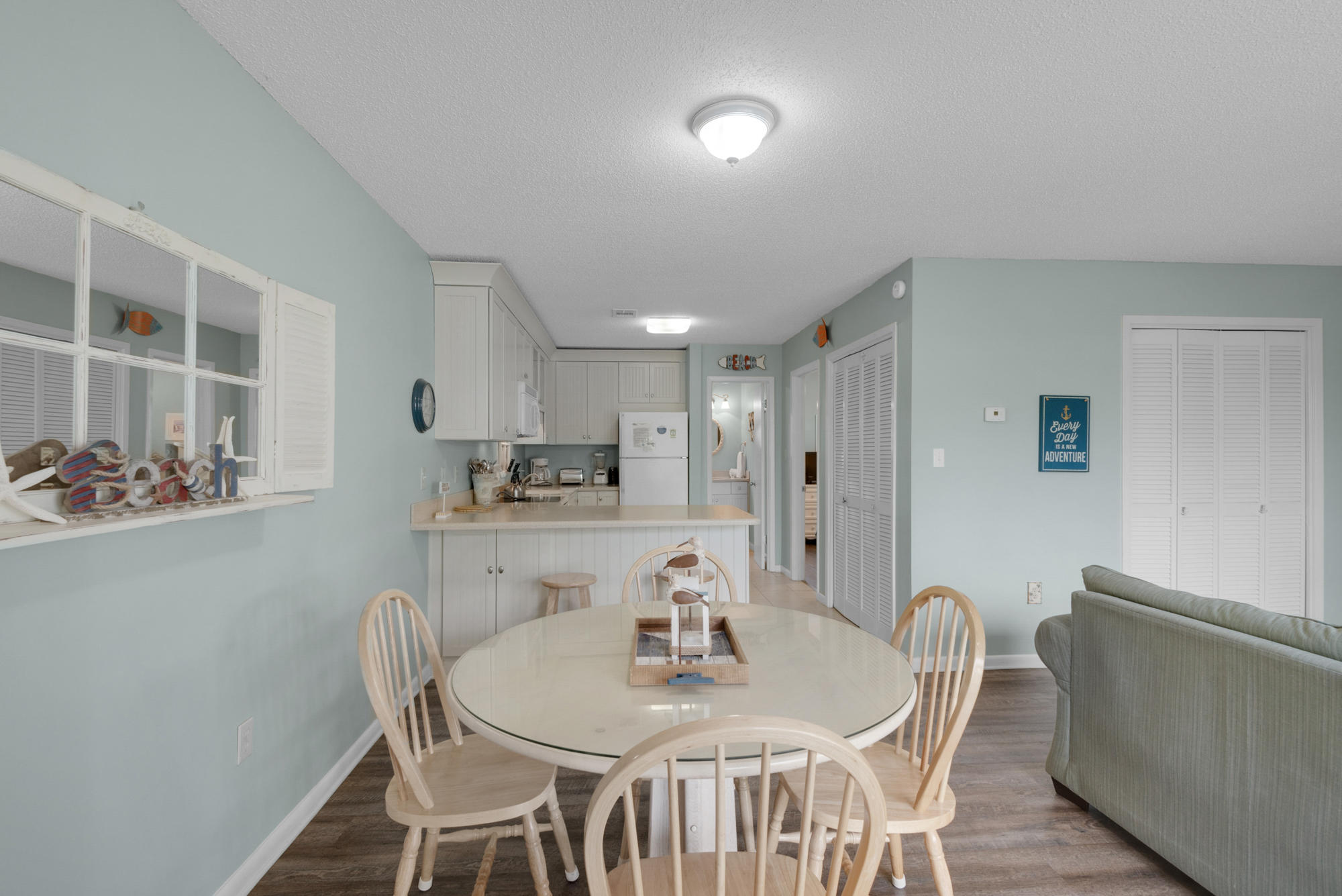 BEACHWOOD VILLAS CONDO - Residential