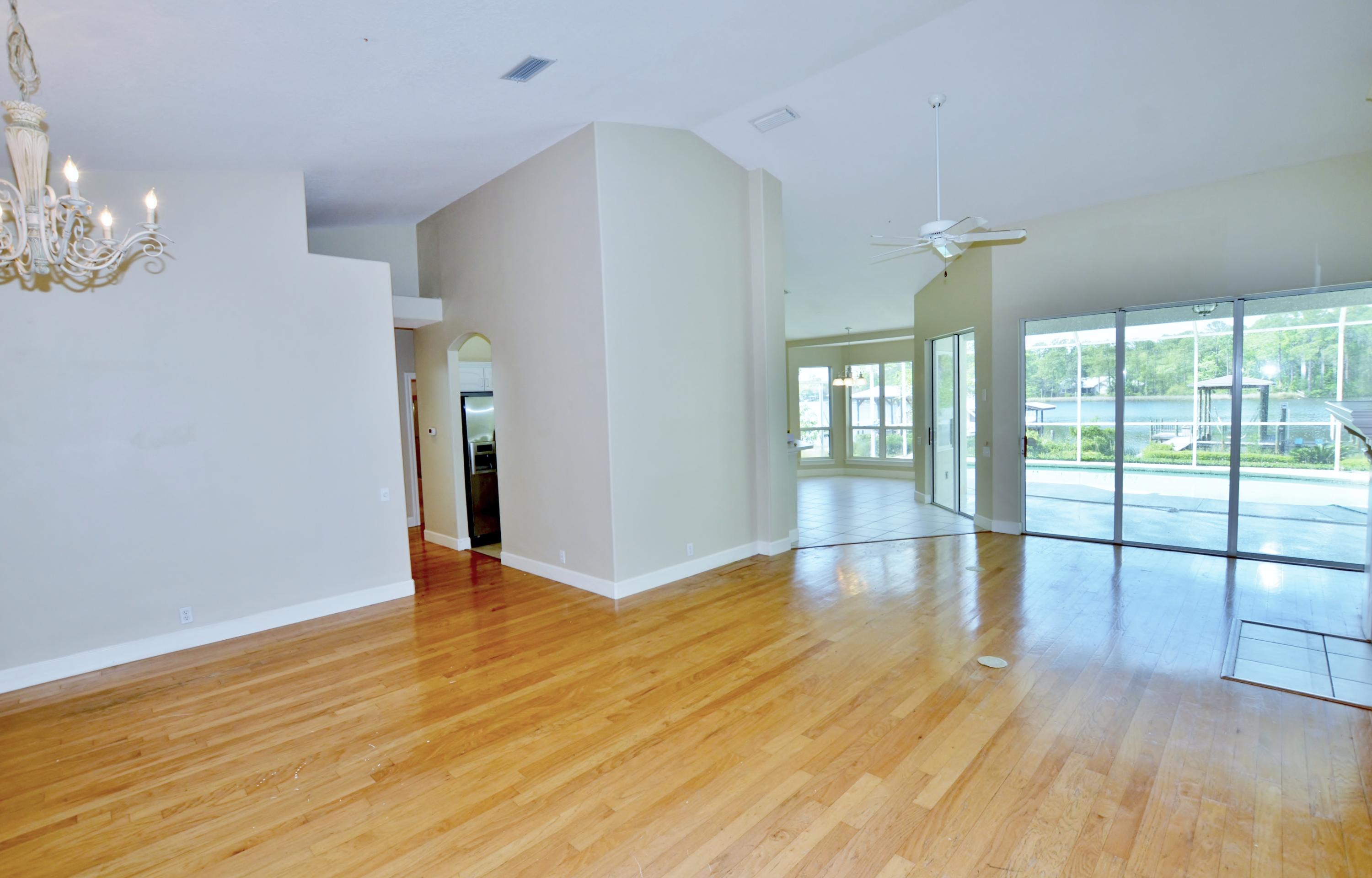 BAY GROVE - Residential Lease