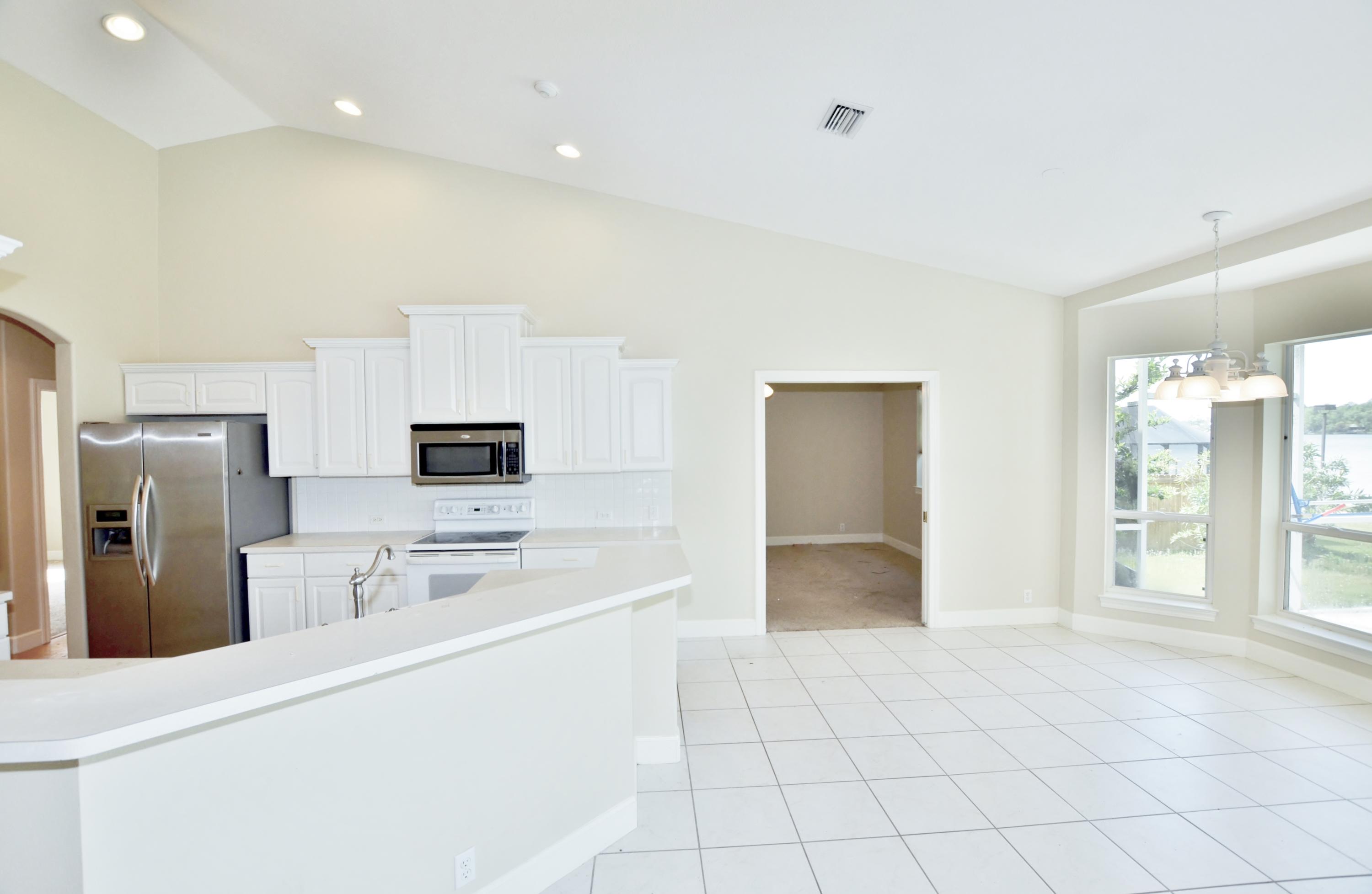 BAY GROVE - Residential Lease