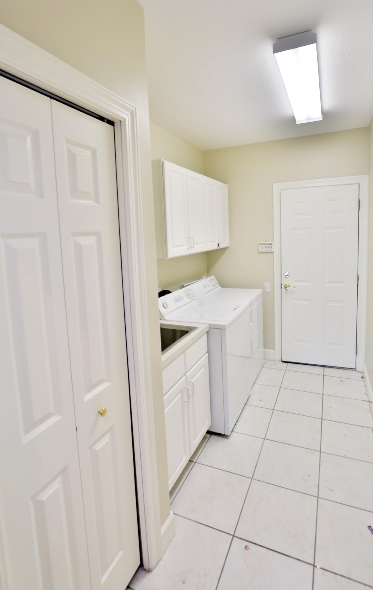 BAY GROVE - Residential Lease