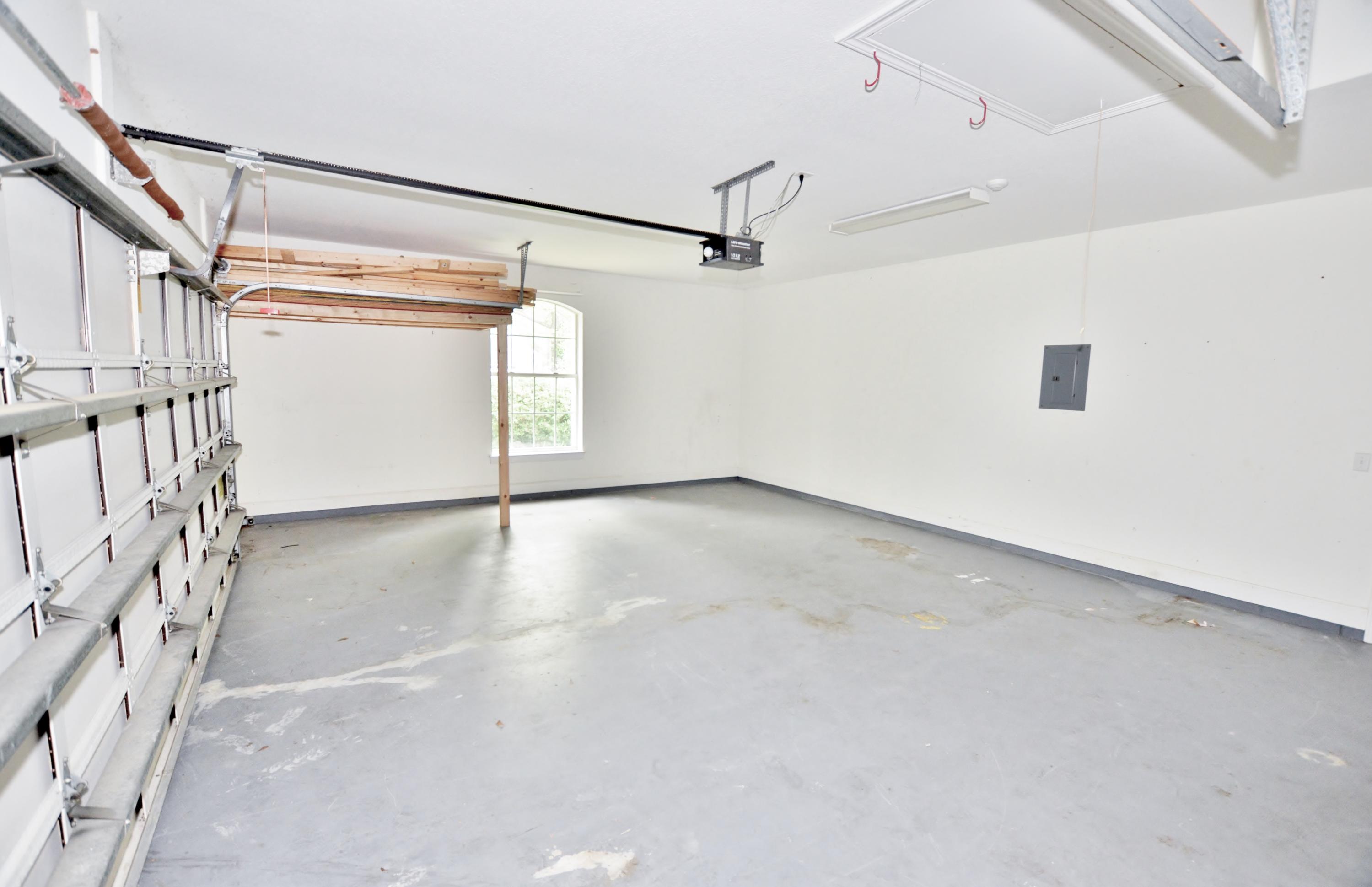 BAY GROVE - Residential Lease