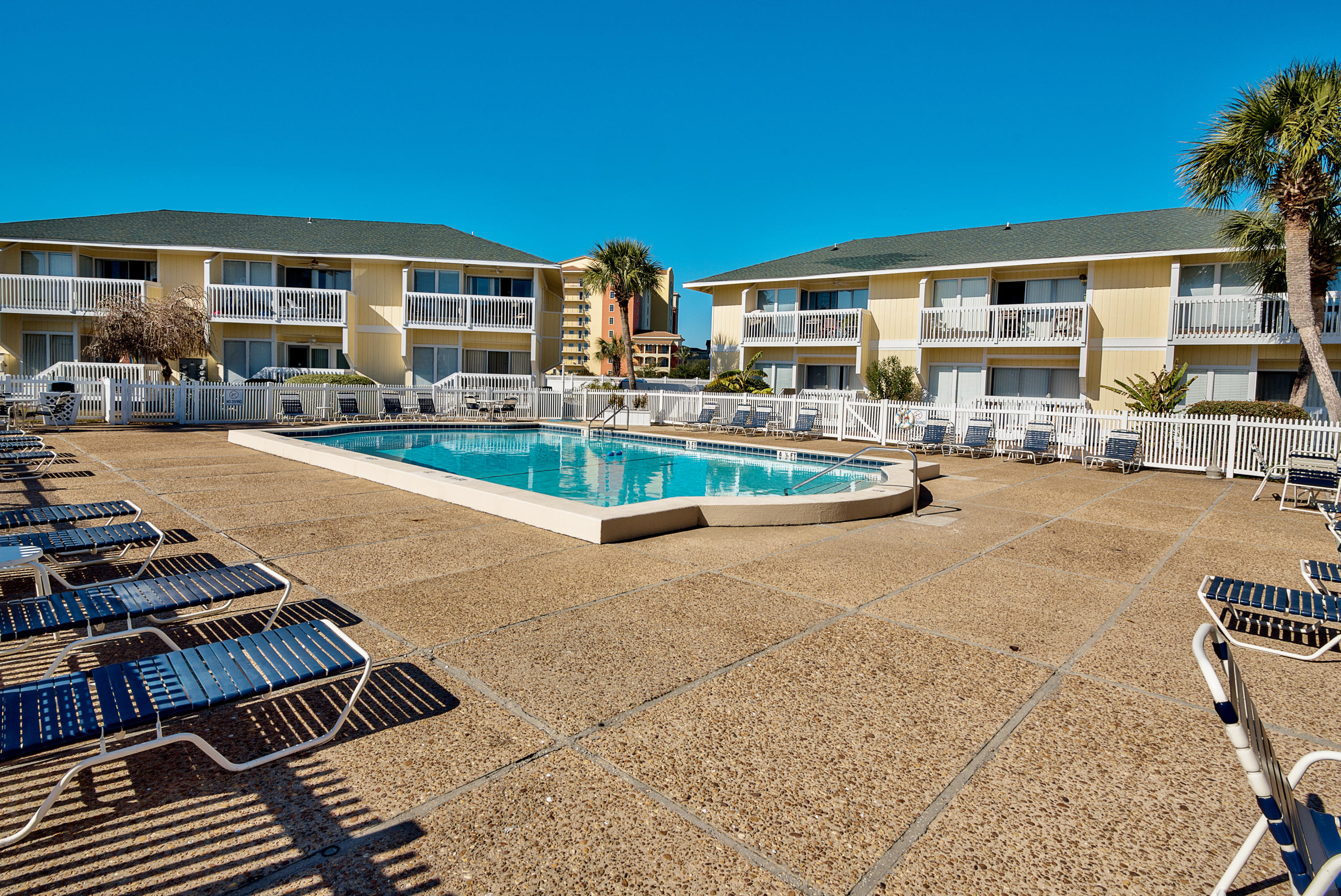SANDPIPER COVE - Residential