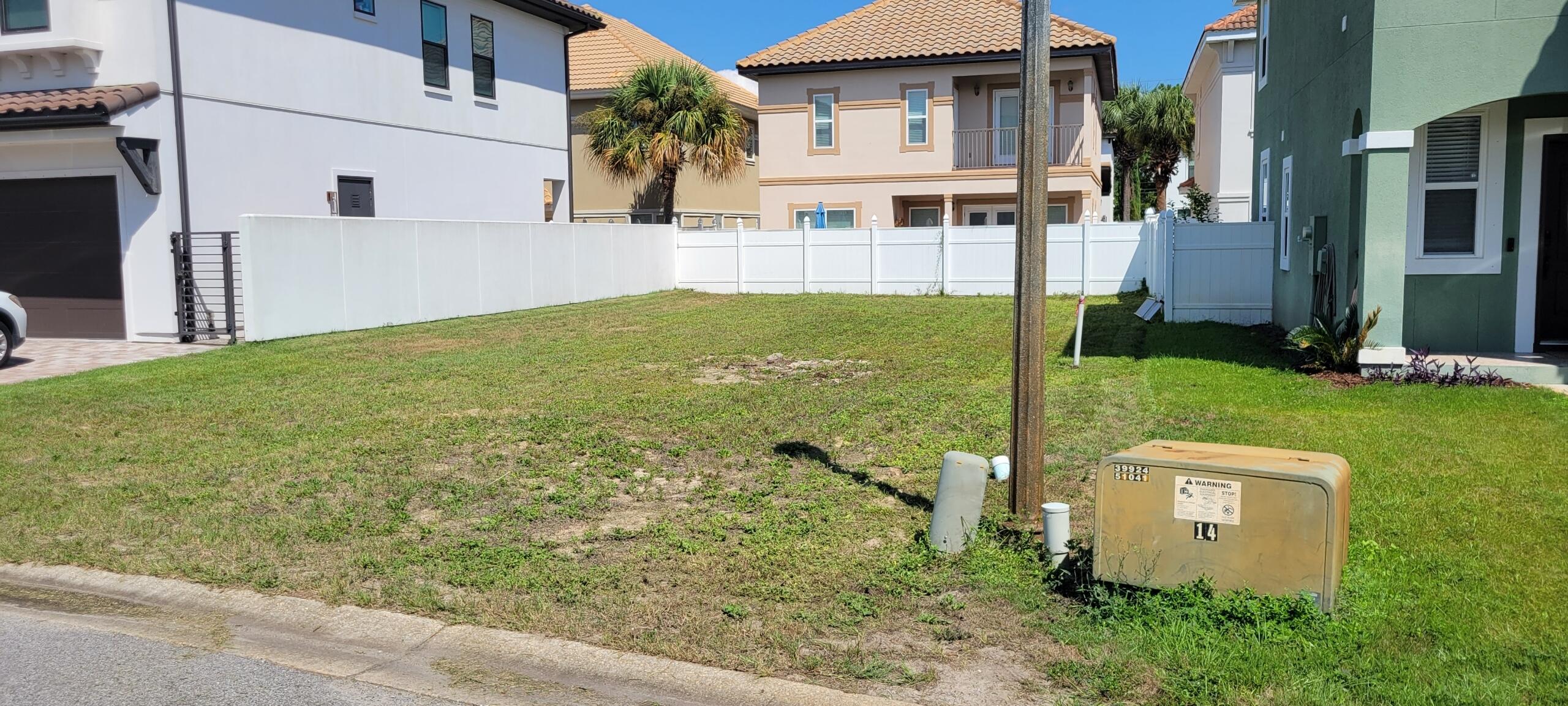 CALUSA BAY S/D - Land