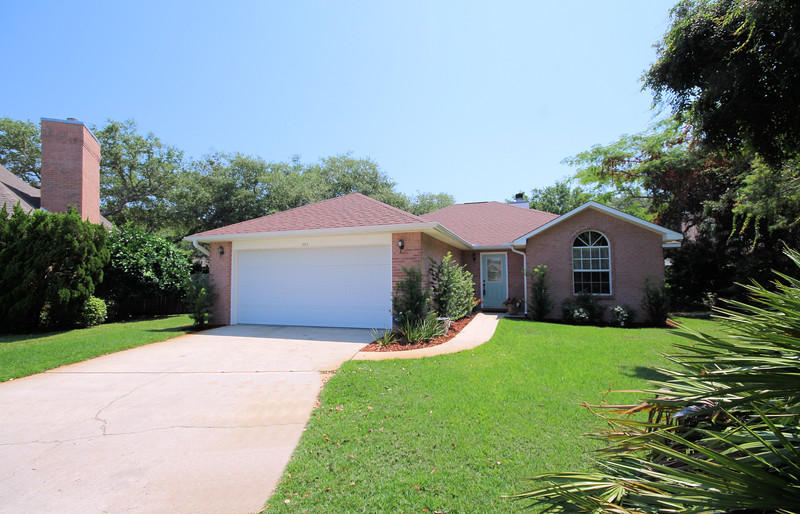 INDIAN TRAIL ESTATES - Residential