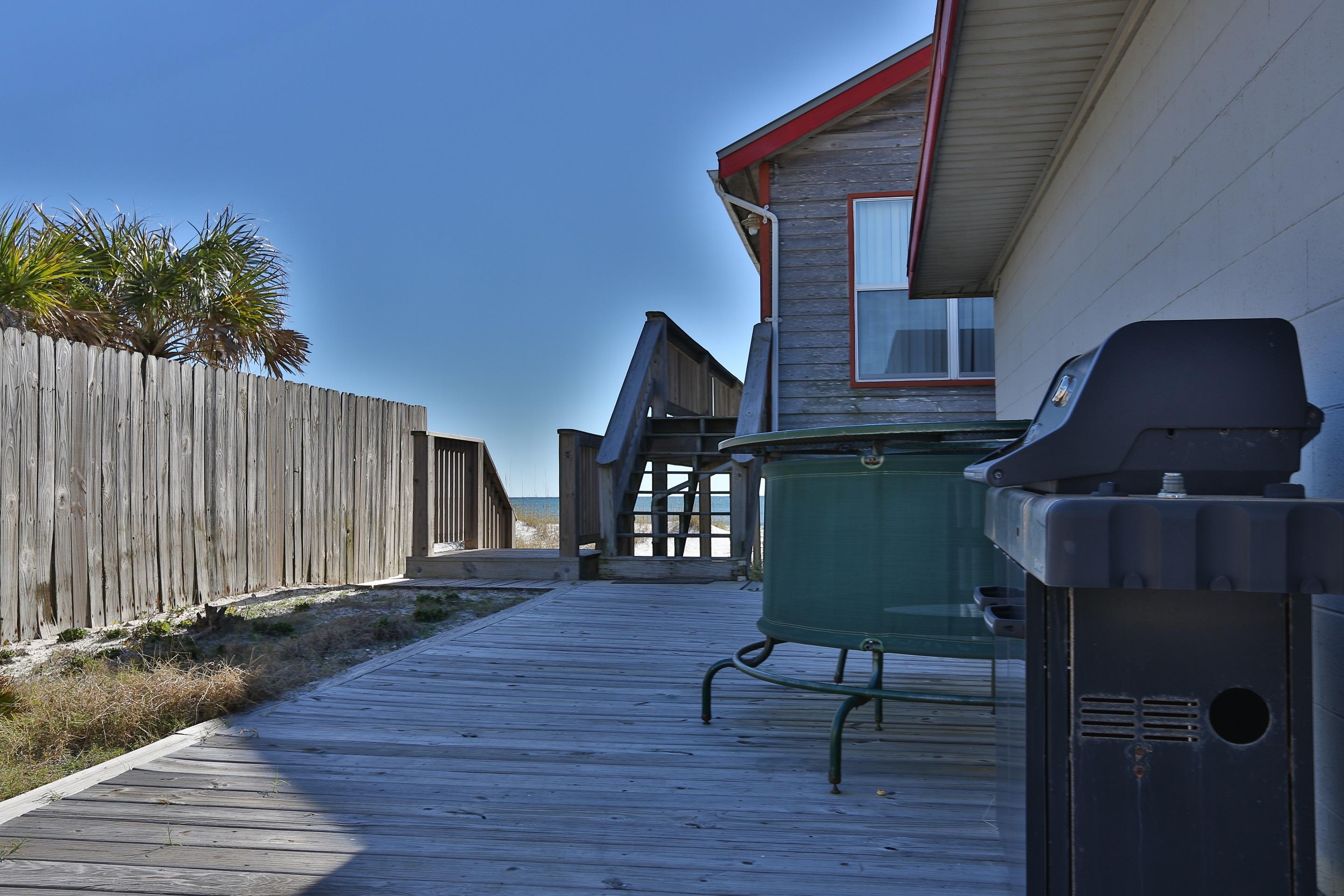 RICHARDS A E UNREC - Residential