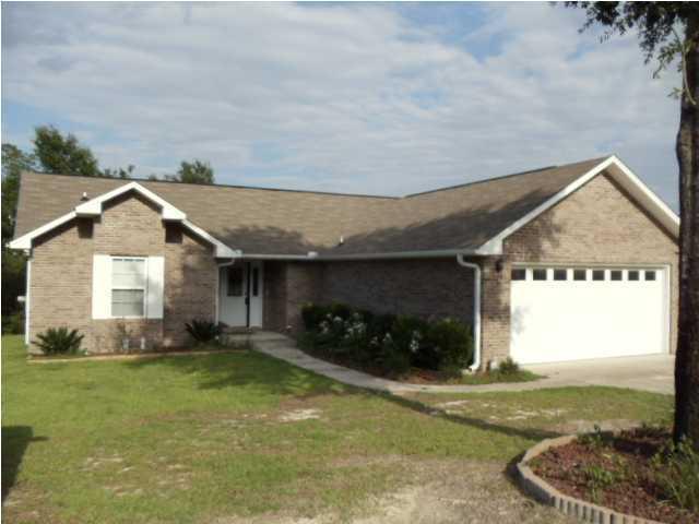 Cute split floor plan with three bedrooms, two baths featuring nice kitchen with pantry, breakfast bar, vaulted ceiling in living room, treyed ceiling in master. Mud room / laundry room offers extra pantry.
