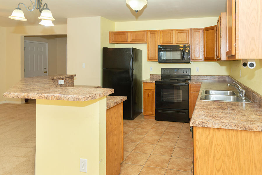 KING'S PORT - Residential Lease