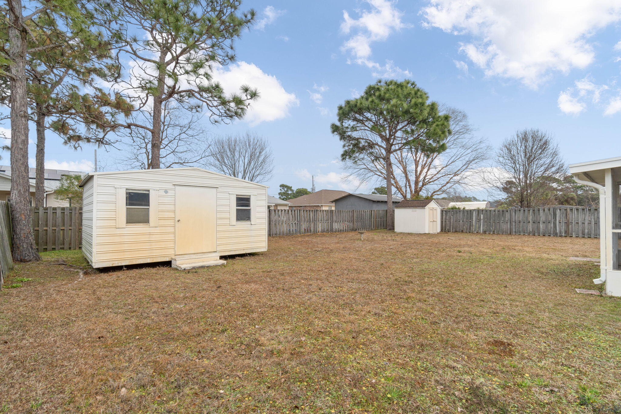 ASHBERRY WOODS - Residential