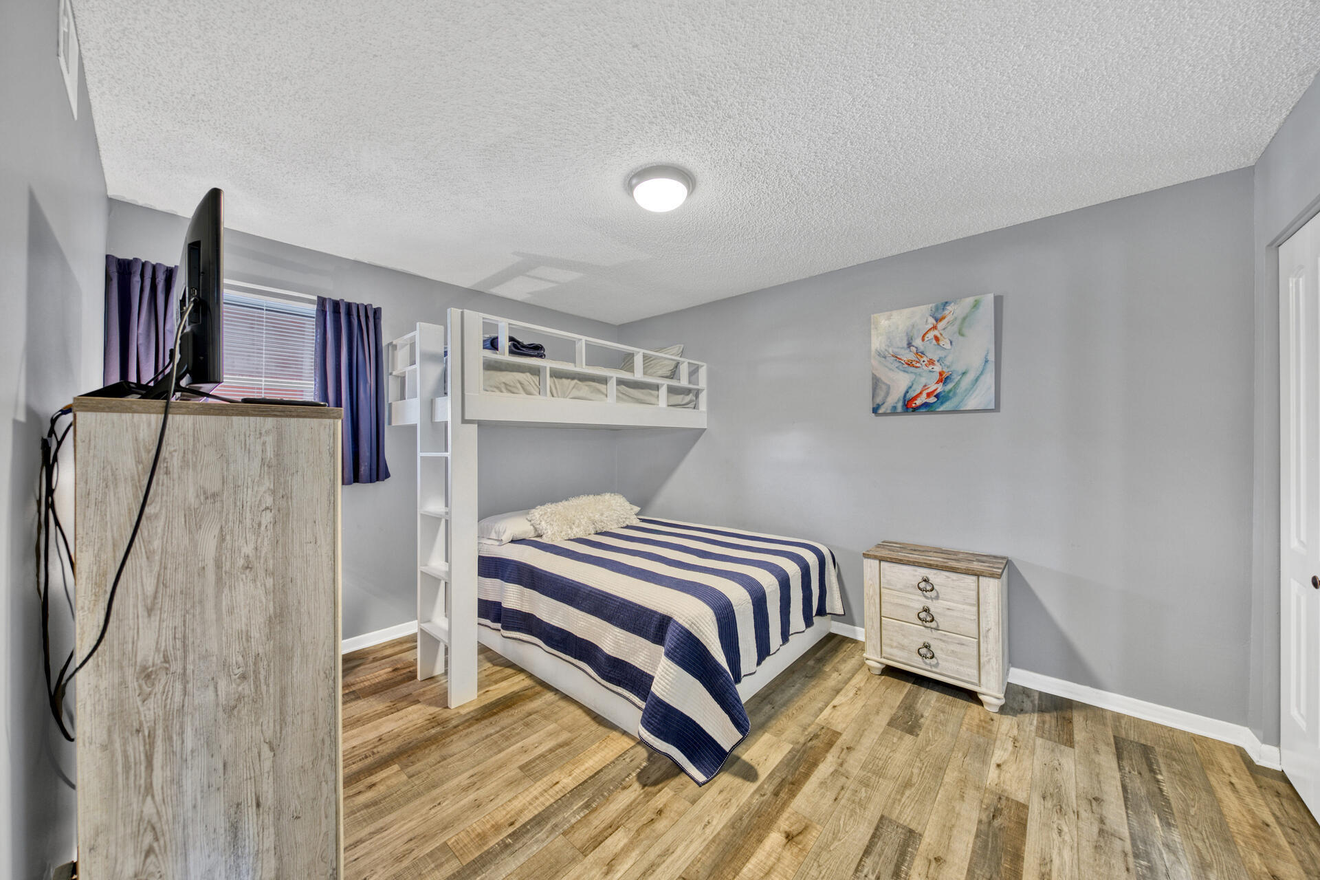 TRADEWINDS - Residential