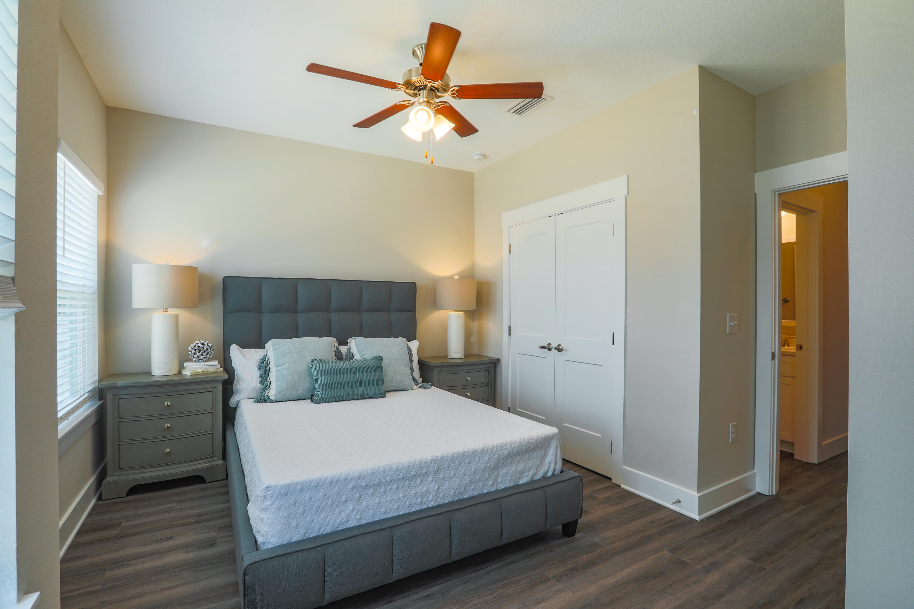 VERANDAS AT FREEPORT - Residential