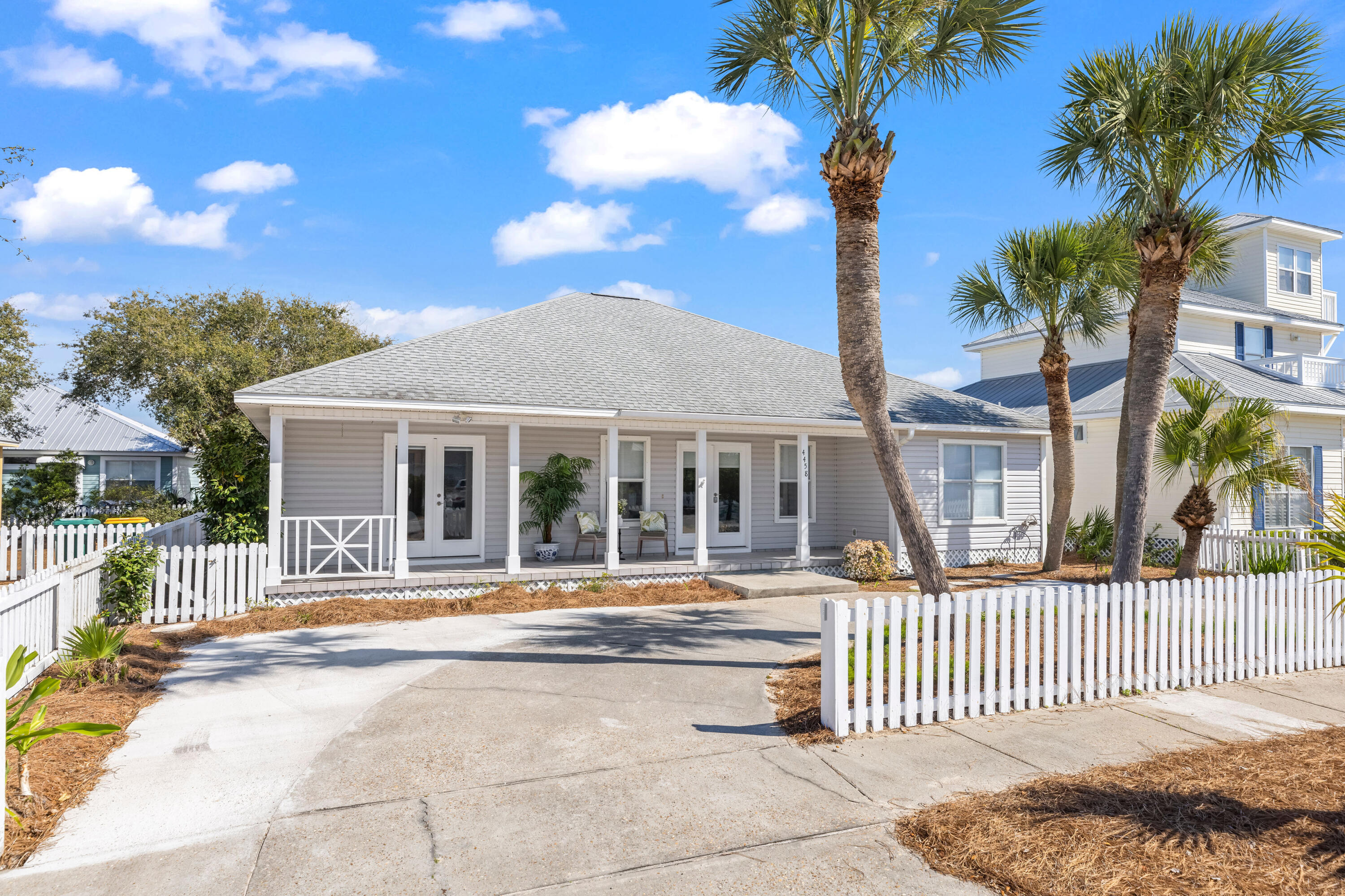 CRYSTAL BEACH COTTAGES PH 2 - Residential