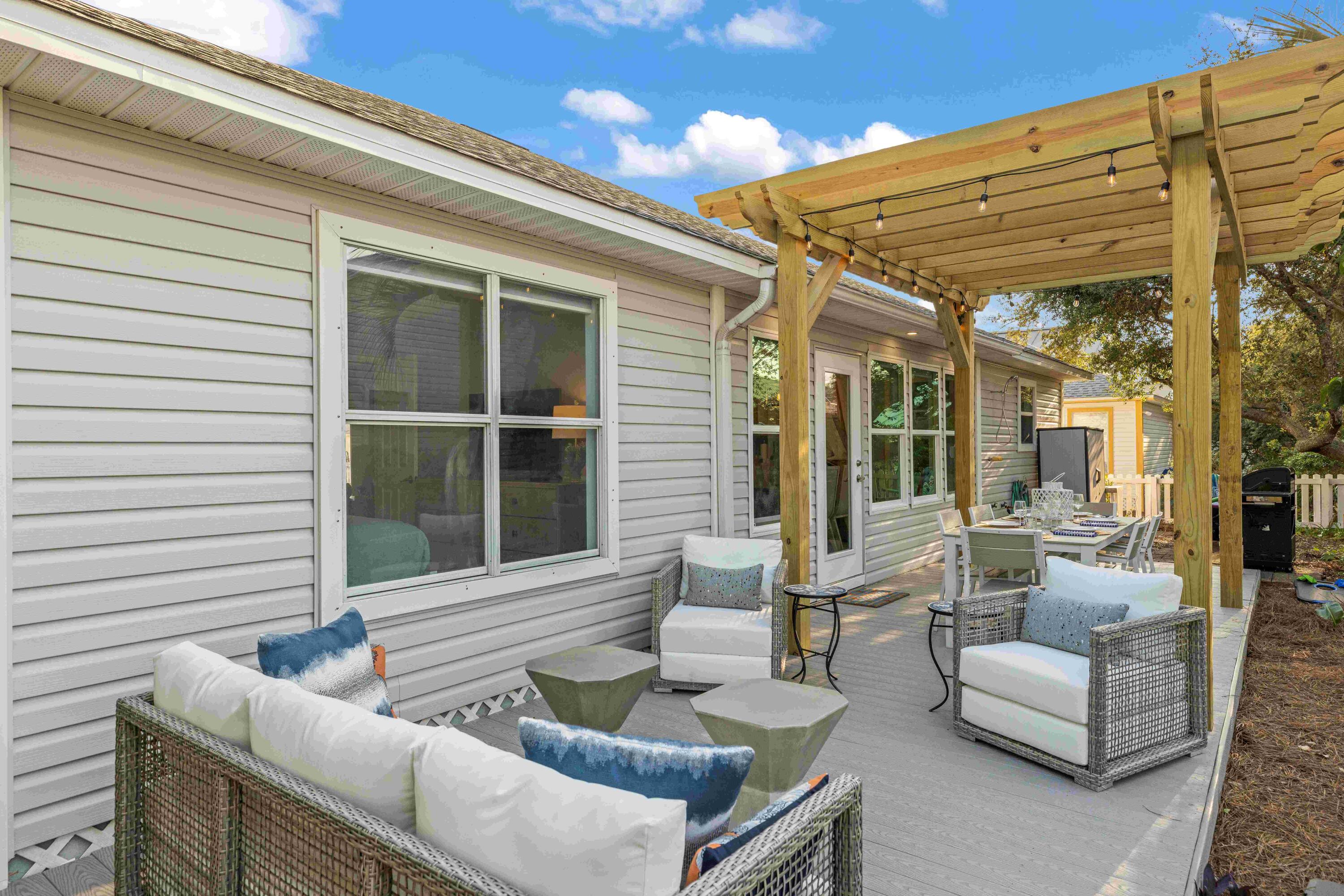 CRYSTAL BEACH COTTAGES PH 2 - Residential