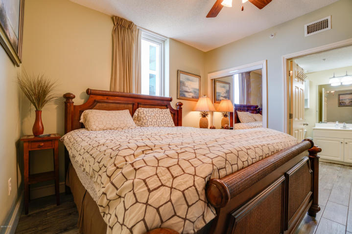 MAJESTIC BEACH TOWERS I - Residential
