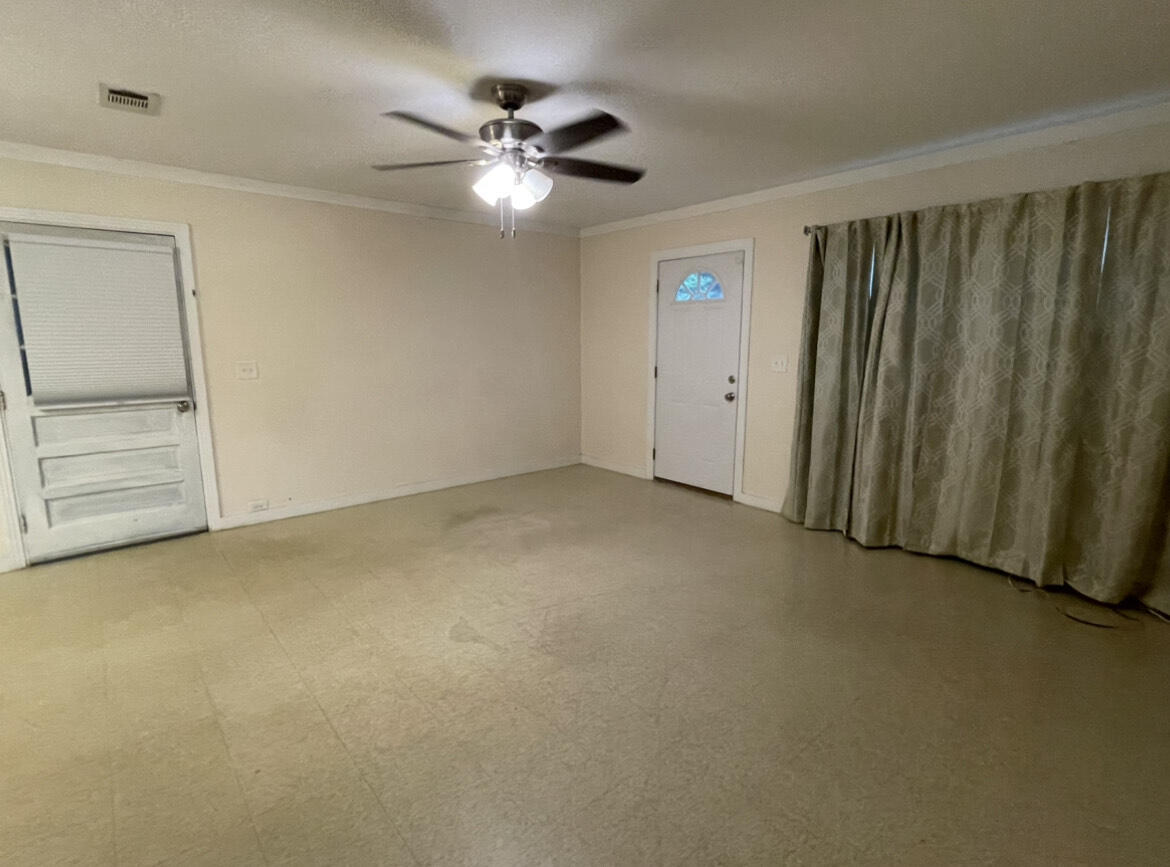 METES & BOUNDS - Residential Lease