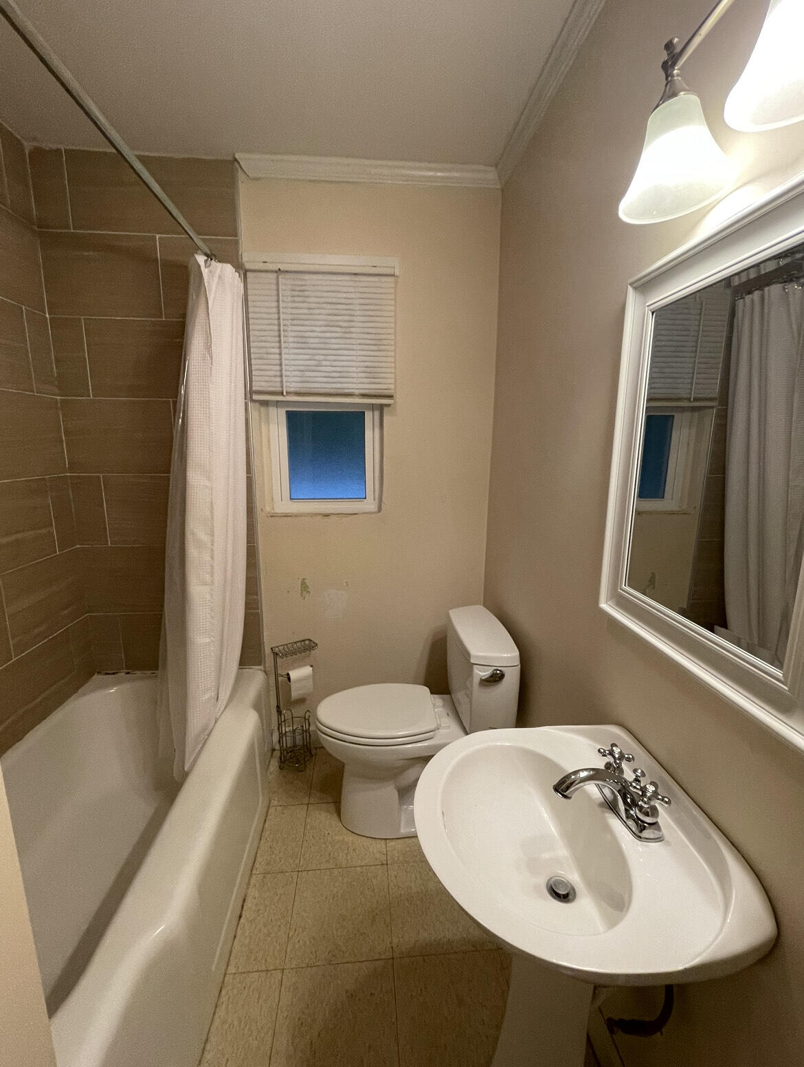 METES & BOUNDS - Residential Lease