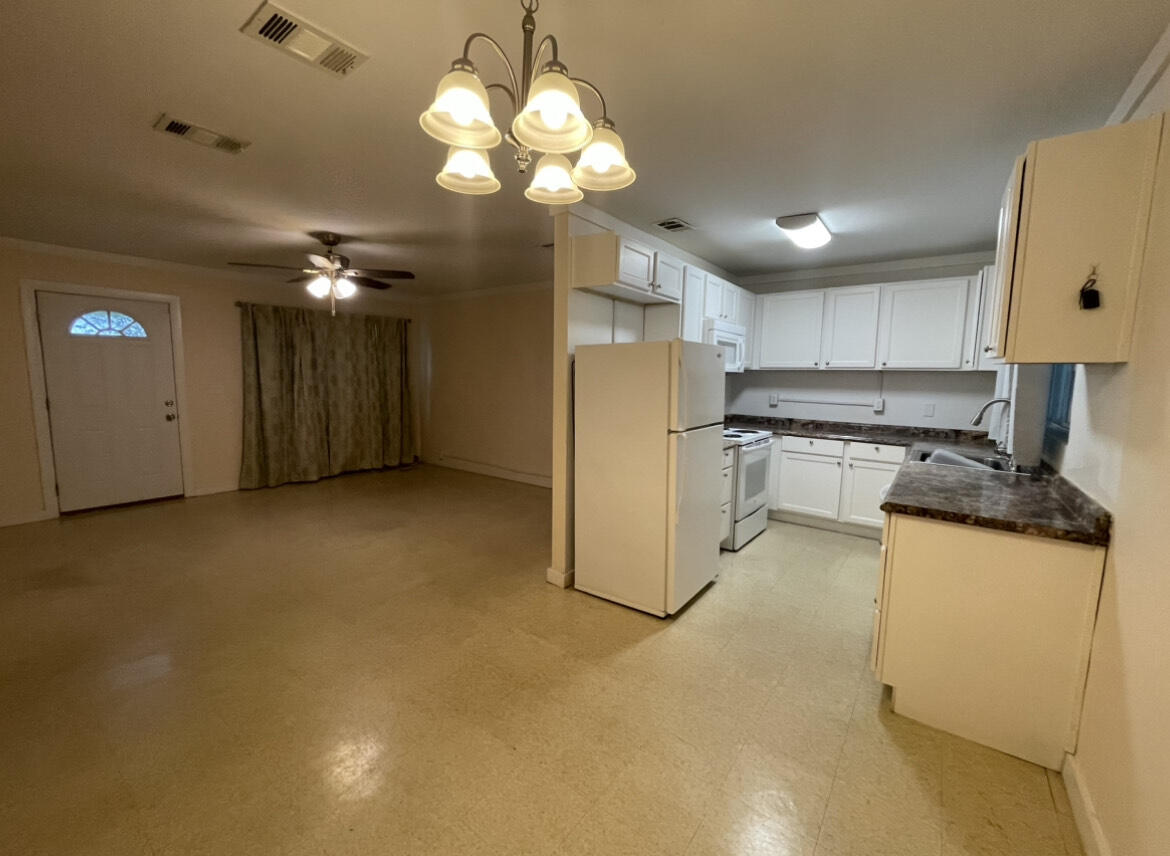 METES & BOUNDS - Residential Lease