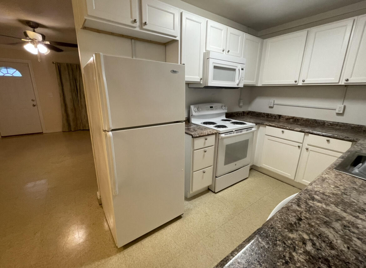 METES & BOUNDS - Residential Lease