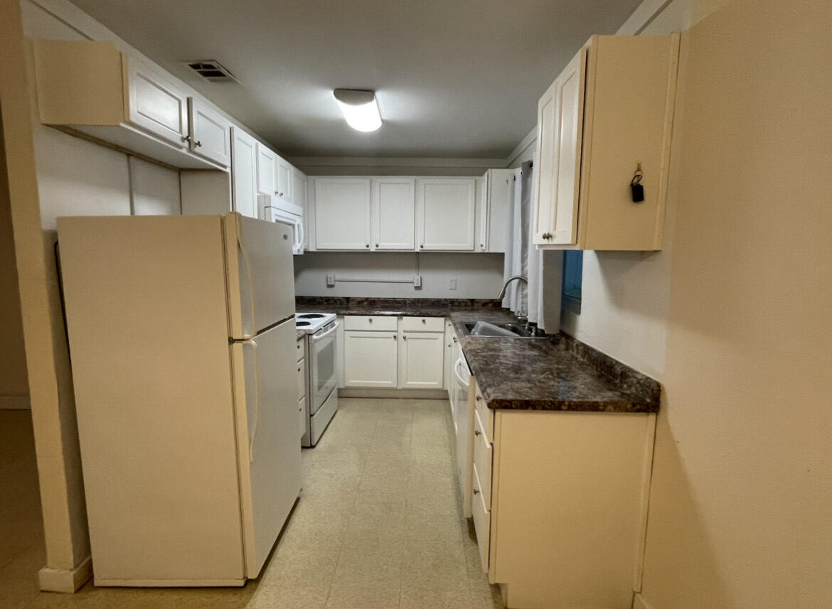 METES & BOUNDS - Residential Lease