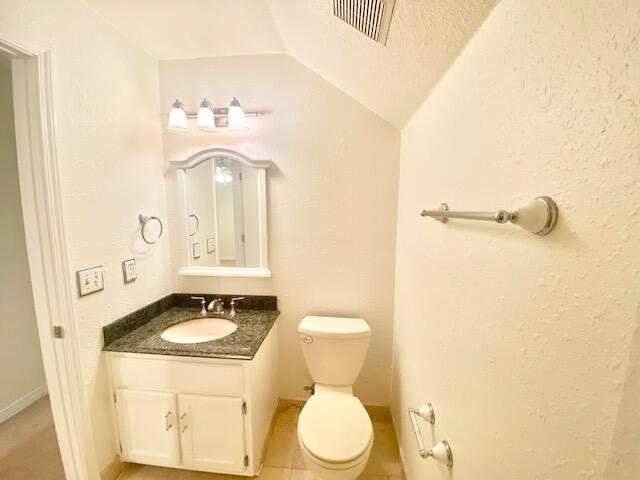 FOXWOOD ESTATES 1 - Residential Lease