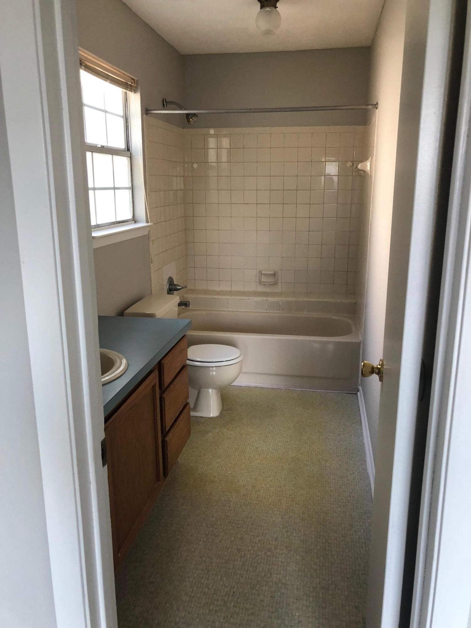 CANTERBURY WOODS 1ST ADDN - Residential Lease