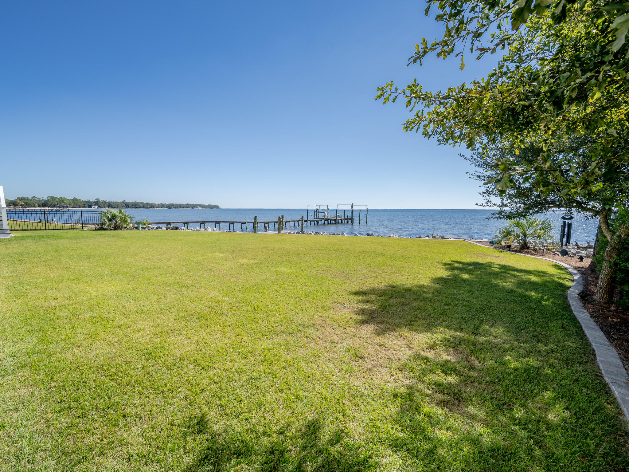 DOLPHIN COVE ESTATES T/H - Residential