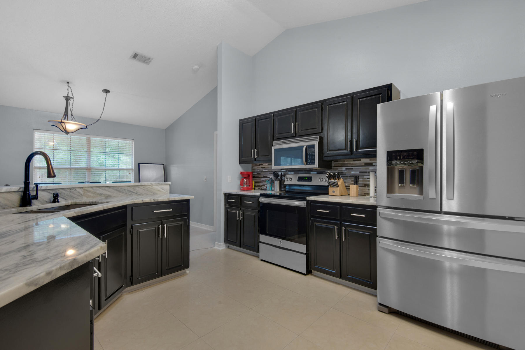 CHEROKEE BEND S/D PH 2 - Residential Lease