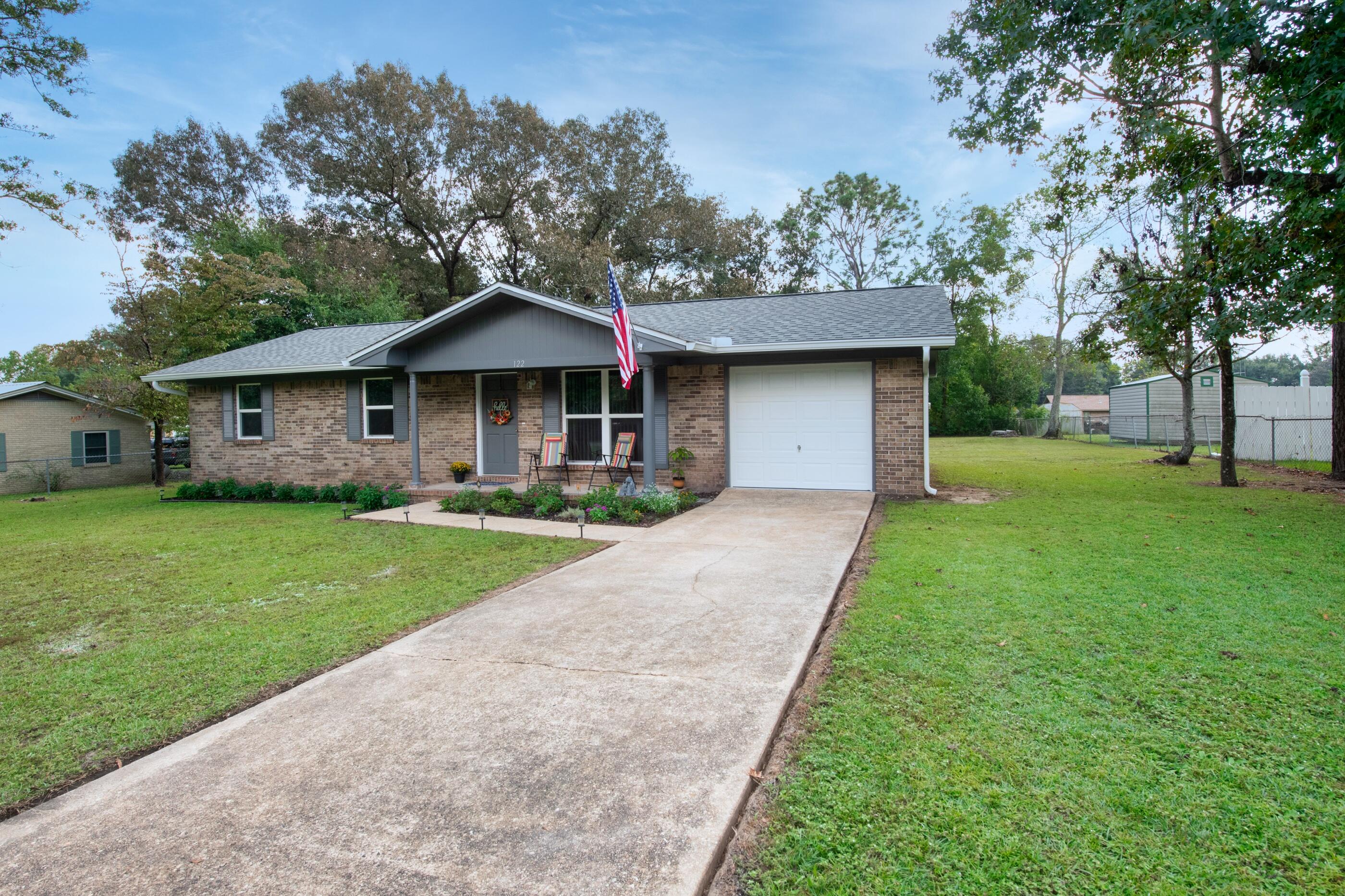 ADAMS POWELL EAST - Residential