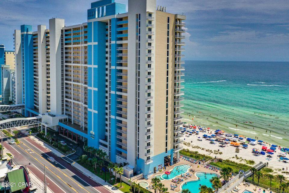 MAJESTIC BEACH TOWERS I - Residential