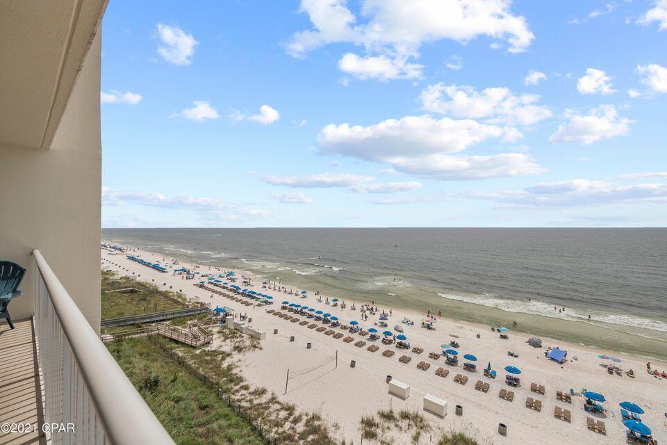 MAJESTIC BEACH TOWERS I - Residential