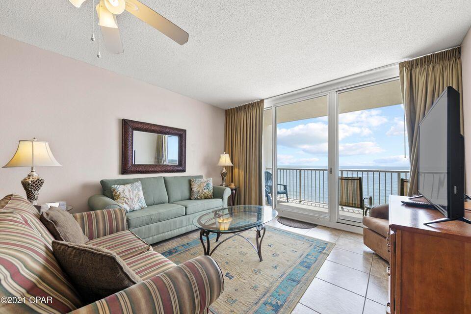 MAJESTIC BEACH TOWERS I - Residential