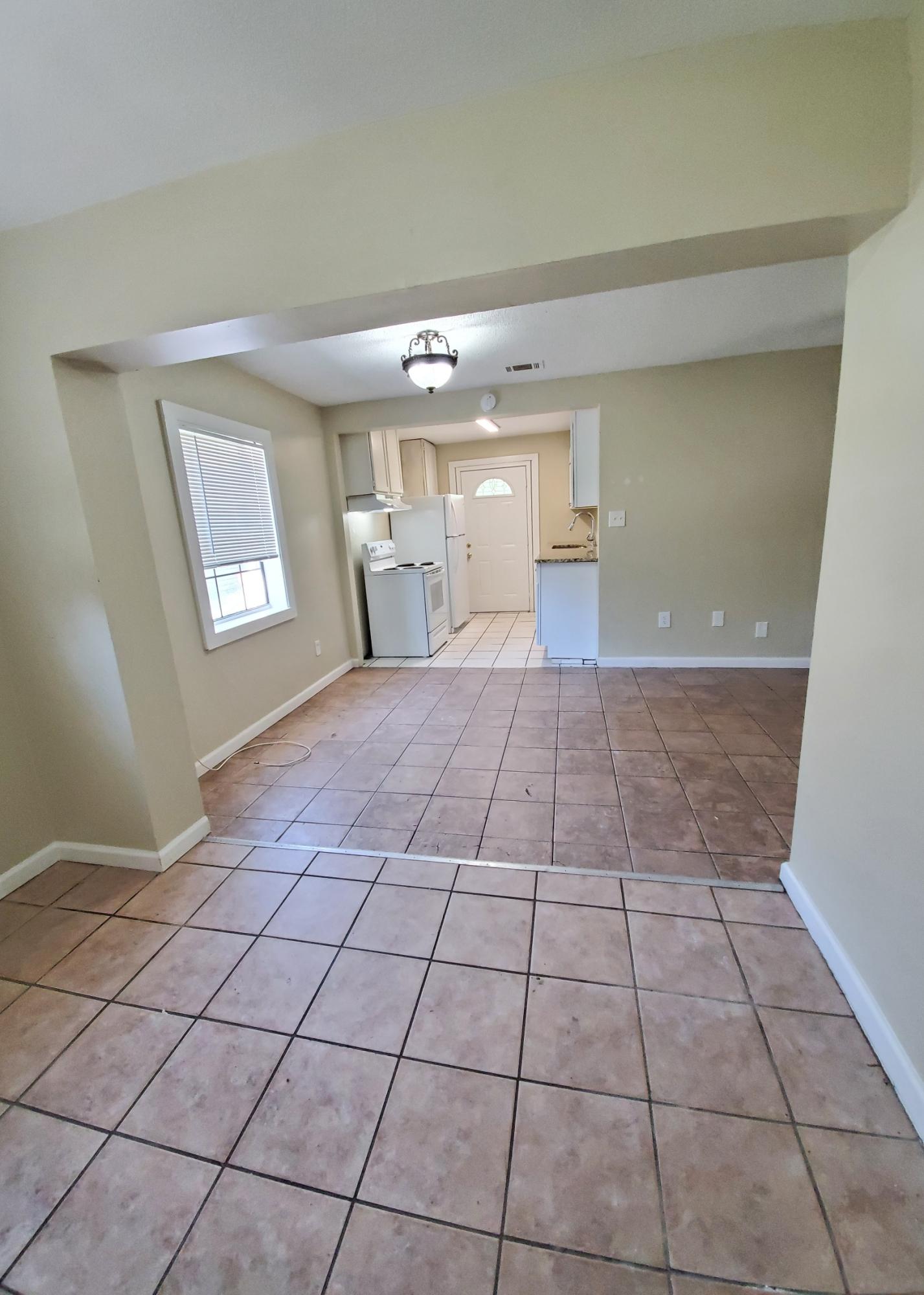 PINEVIEW - Residential Lease