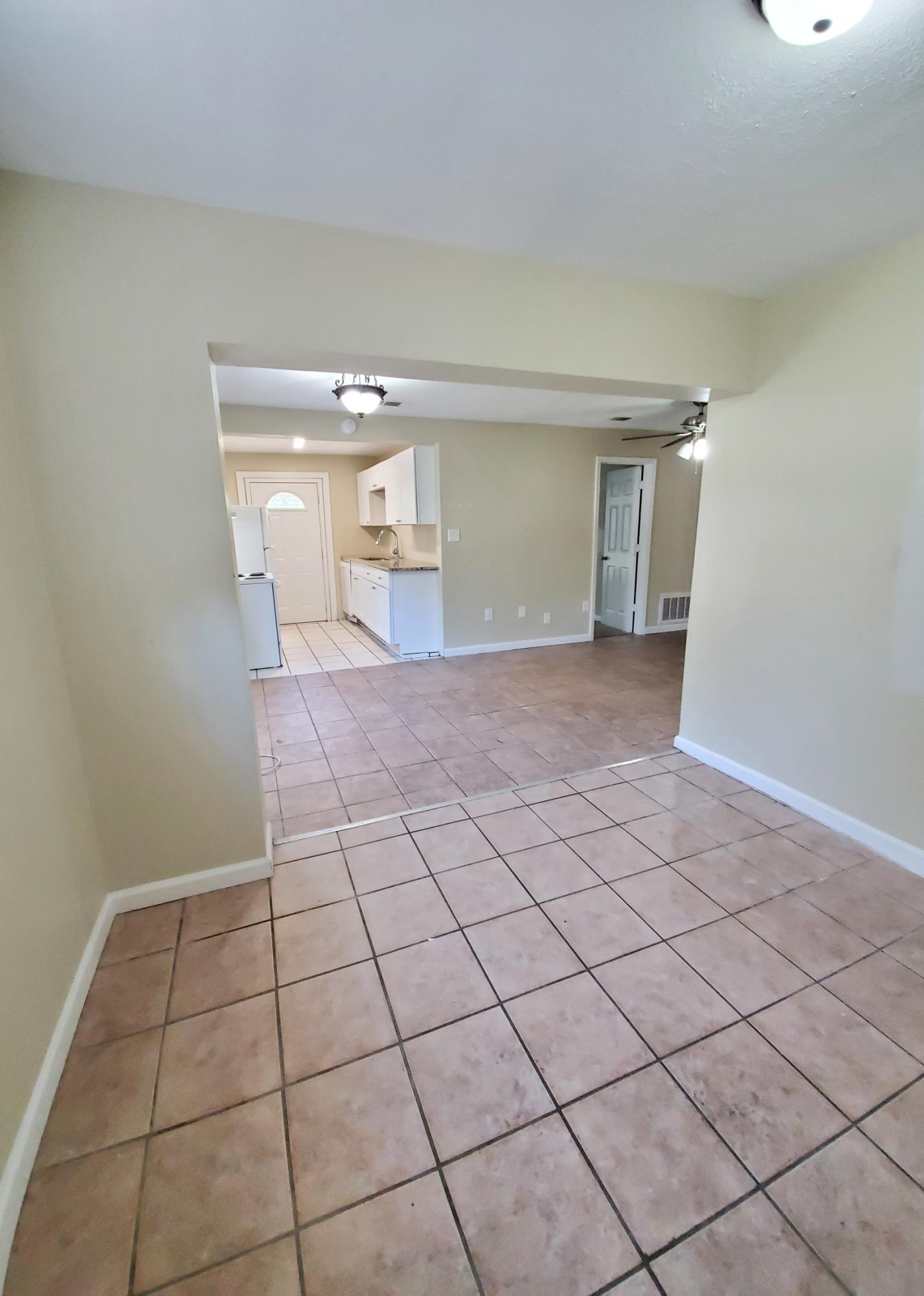 PINEVIEW - Residential Lease