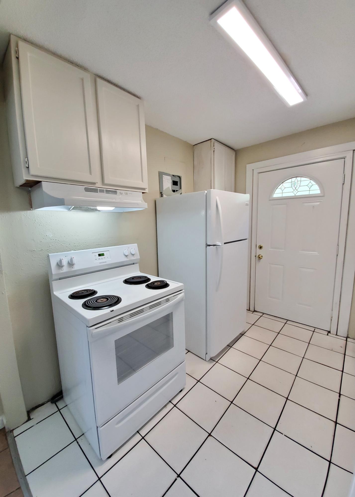 PINEVIEW - Residential Lease