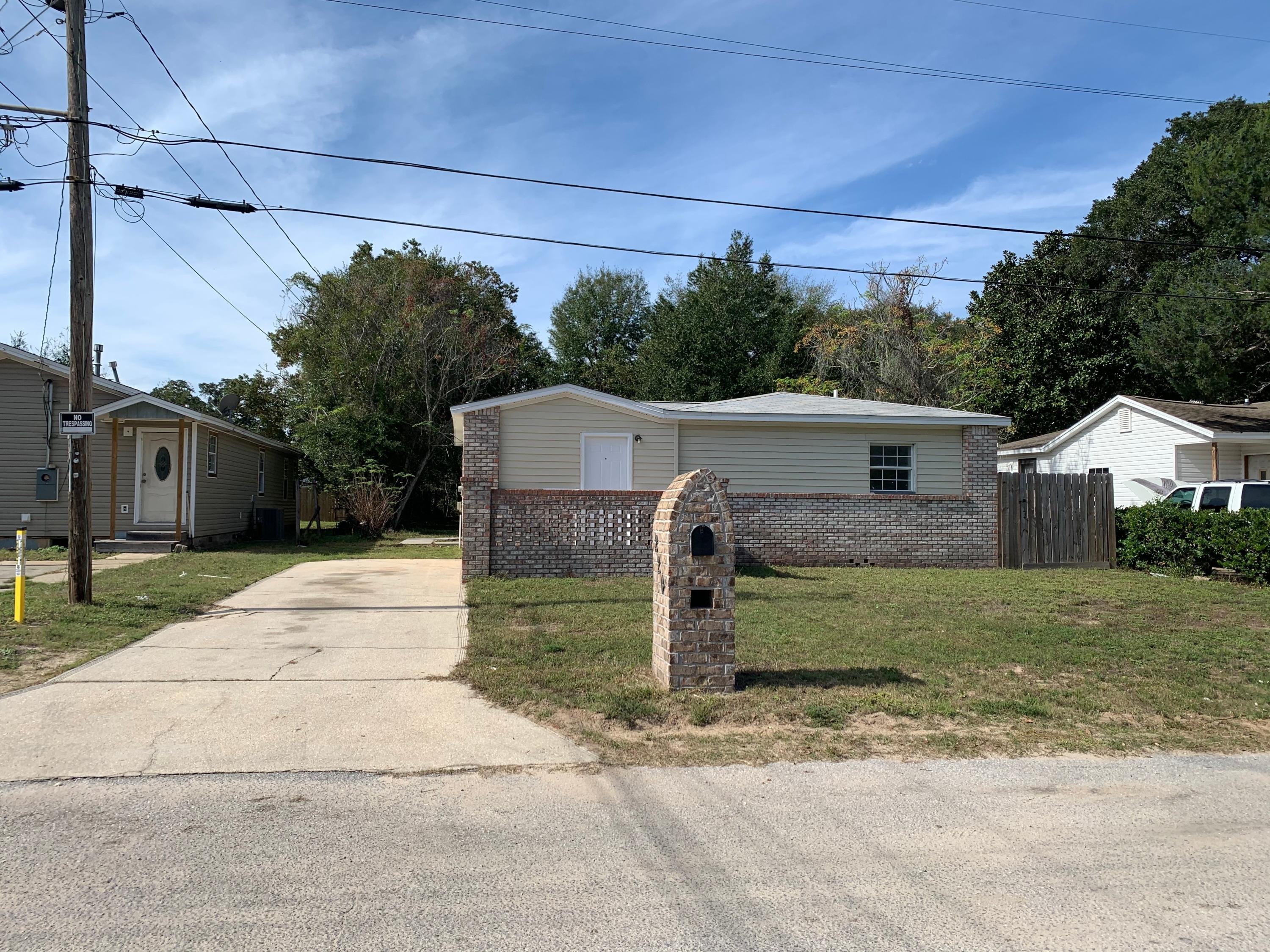 PINEVIEW - Residential Lease