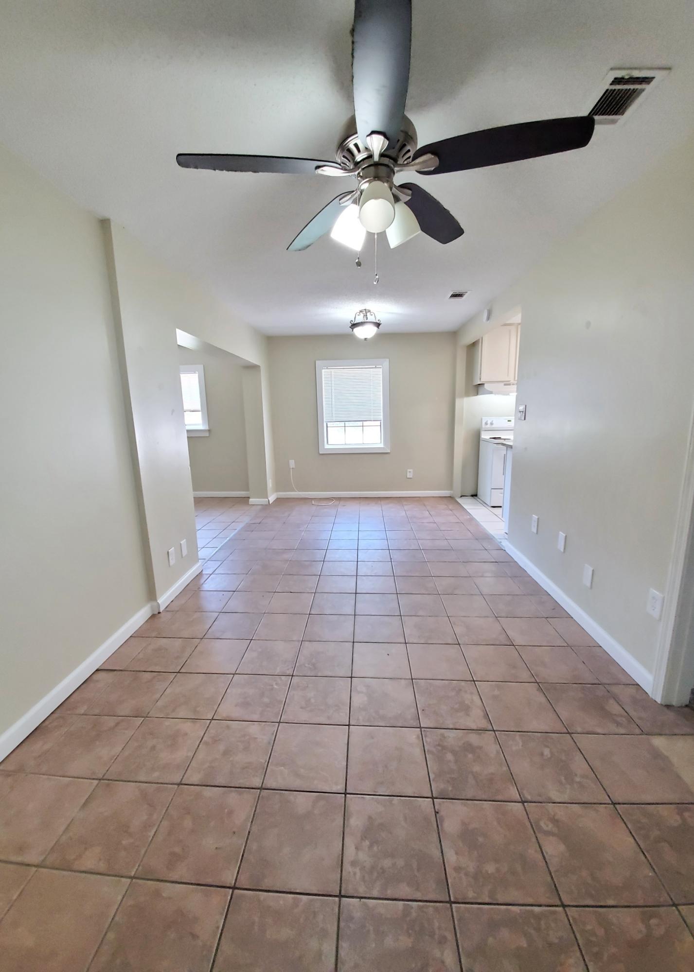 PINEVIEW - Residential Lease